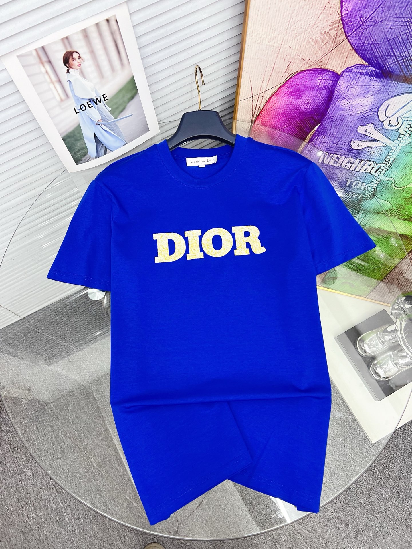 NO:525434,Dior 2025SS spring and summer latest round neck fashionable short-sleeved T-shirt, synchronized on the official website, and private cotton fabric for the counter!  Comfortable skin, durable and easy to wear, classic simple logo design, original factory craftsmanship, must-have items for handsome men. Number of numbers M-4XL, dior, dior, T-shirt, tees, t-shirt, alexander wang19860909Dior 迪奥 2025SS春夏最新款圆领时尚短袖T恤,官网同步,专柜纯棉面料！贴肤舒适,耐看又好穿,经典简约logo设计,原厂工艺一丝不苟,型男必备单品 码数M-4XL,,dior,dior,T-shirt,tees，t-shirt,alexander wang,Men's clothing