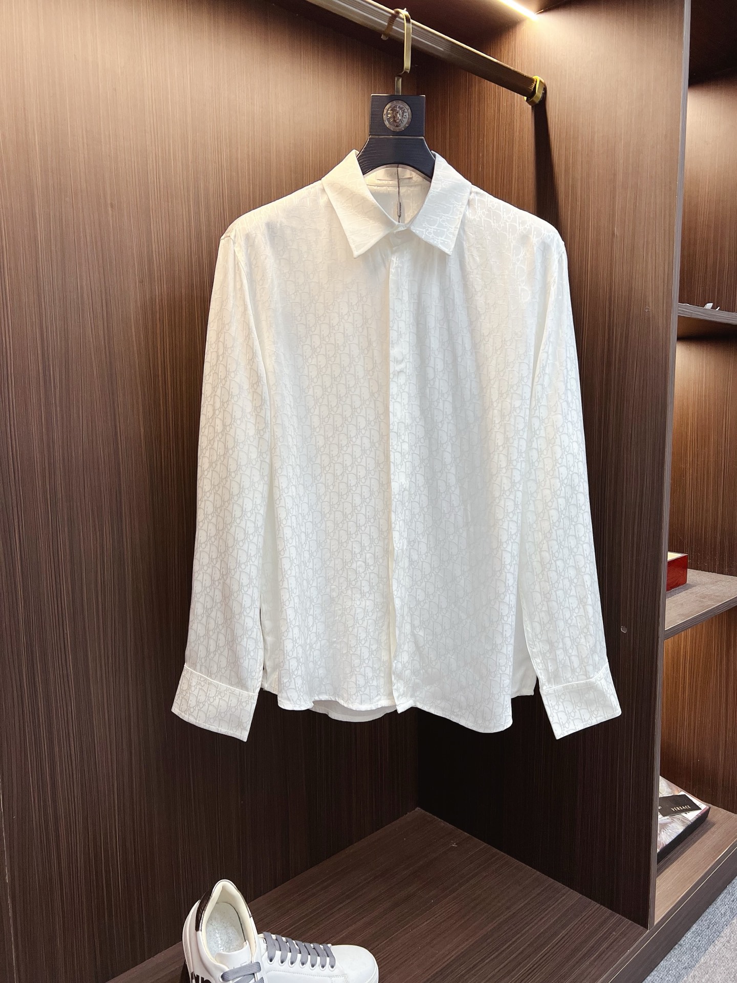 NO:522316,DIOR 2025 new classic jacquard long-sleeved shirt, counters are on sale simultaneously. Custom fabrics, skin-friendly and comfortable, classic jacquard logo patterns, three-standard accessories are complete. S-XL, dior, shirts, alexander wang19860909DIOR 2025新款经典提花长袖衬衫,专柜同步在售 定制面料,亲肤舒适,满身经典提花logo图案,三标辅料齐全 码数S-XL,,dior,shirts,alexander wang,Men's clothing