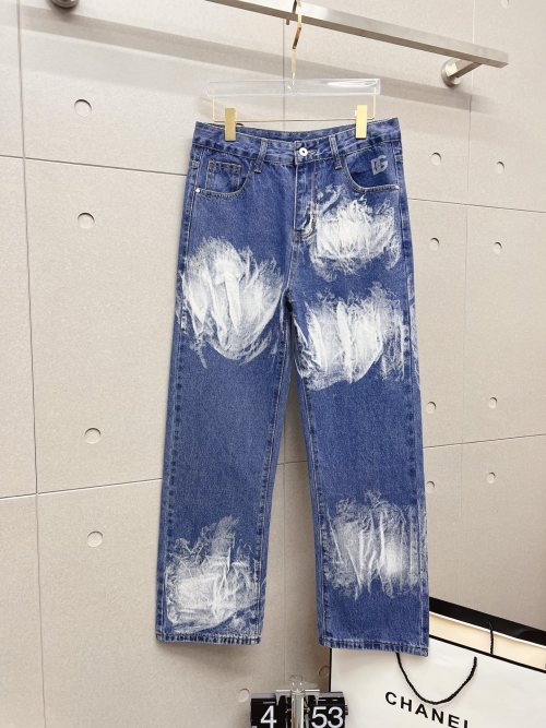 DG 2025 Summer Men's Loose Fit Jeans with Luxury Logo - Stylish and Versatile 1 DG 2025 Summer Men's Loose Fit Jeans with Luxury Logo - Stylish and Versatile