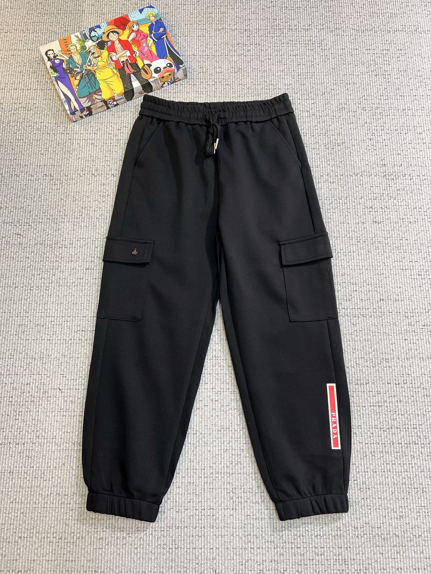 Prada Men's 2025 Fall/Winter Collection Casual Pants with Logo - Ultimate Comfort 3 i1758113146577 9824 0 1