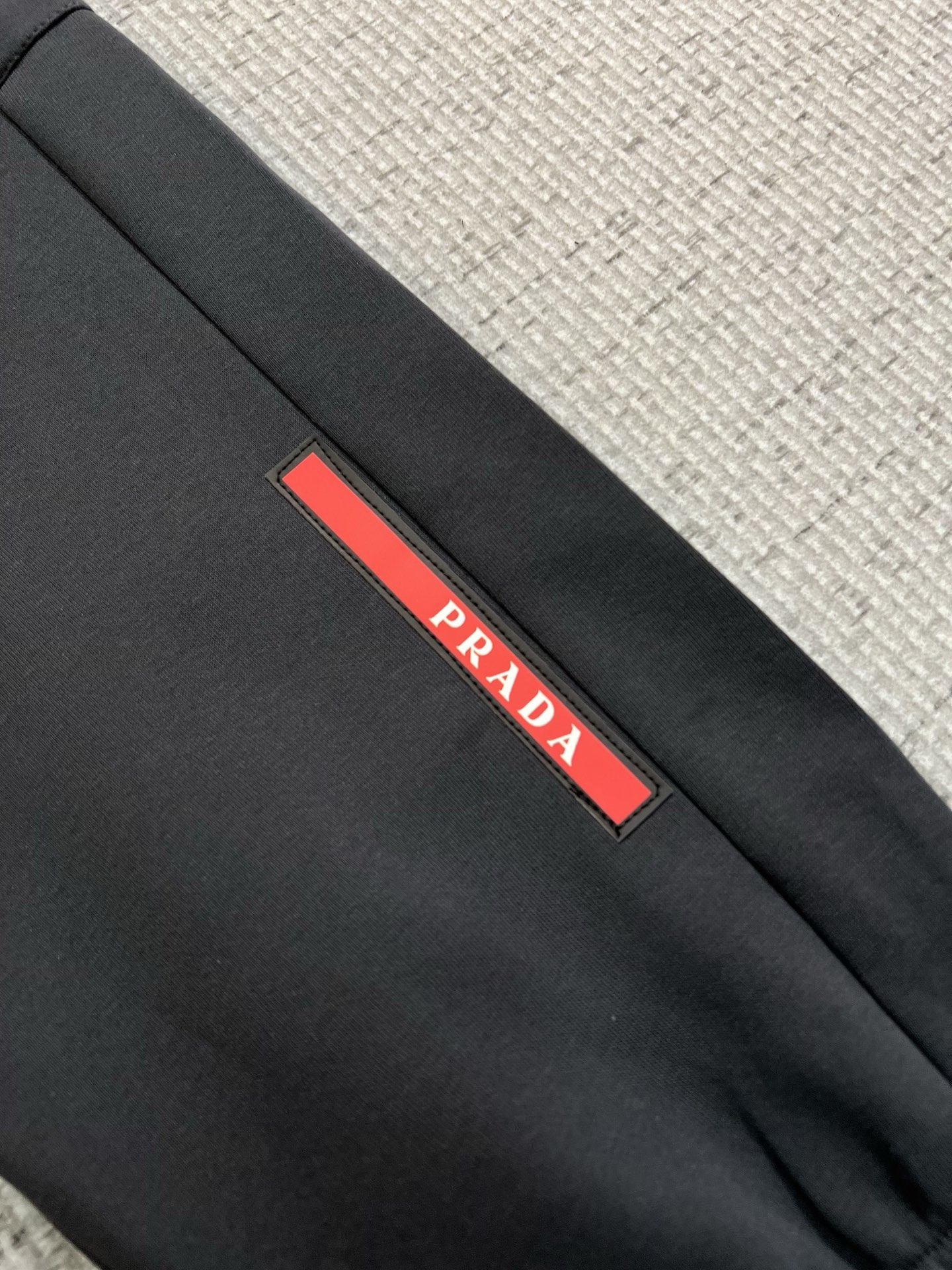 Prada Men's 2025 Fall/Winter Collection Casual Pants with Logo - Ultimate Comfort 9 i1758113146628 2792 0 7