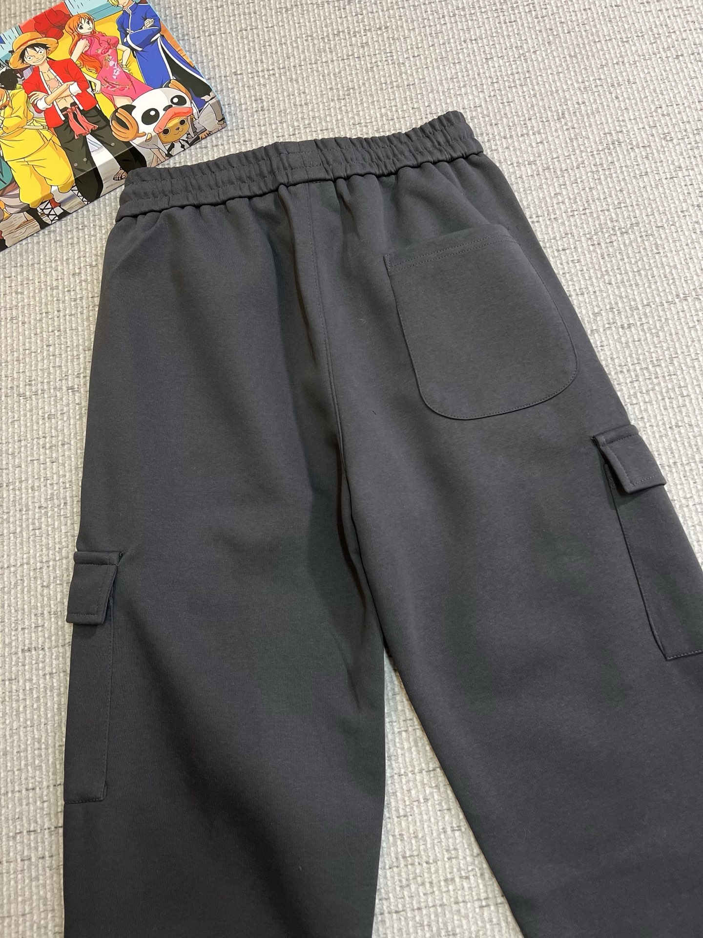 Prada Men's 2025 Fall/Winter Collection Casual Pants with Logo - Ultimate Comfort 12 i1758113146646 2009 0 10