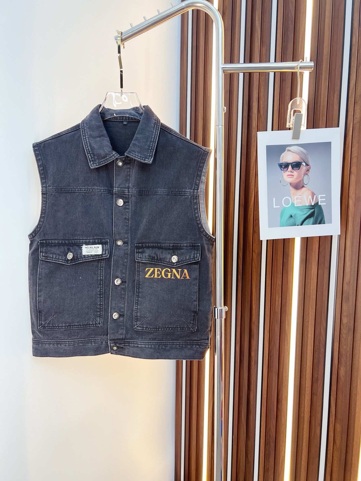 NO:601857,【Emenia Ermenegildo Zegna】Fashion flagship popular hot-selling products, 2025 SS brand new men's denim vest jacket, original high-end denim shirts synchronized with the official website!  Fashionable denim clothing with high precision and heavy craftsmanship!  Very casual M-XXXL,,zegna,jackets & coats,alexander wang19860909【杰尼亚】时尚主推爆款 代购级别牛货 2025 SS全新男士牛仔马甲外套 官网同步原单高端牛仔衫 ！时尚牛仔衣 高精度重磅工艺！ 非常显休闲 M-XXXL,,zegna,jackets & coats,alexander wang,Men's clothing
