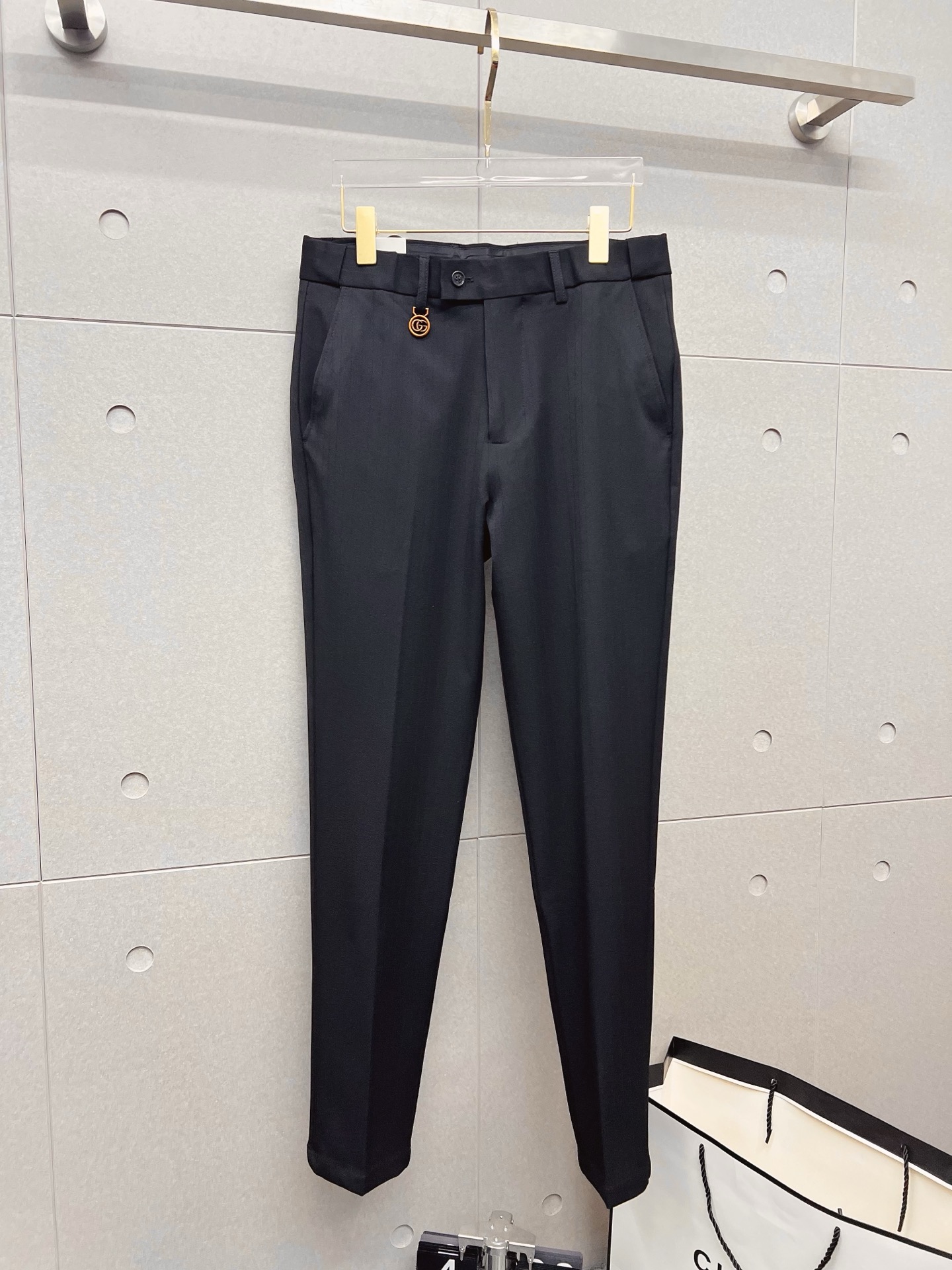 GUCCI 古奇 休闲裤 西裤2025SS秋冬新款 高级定制裤子专用面料 定制原版五金 重工工艺打造 车