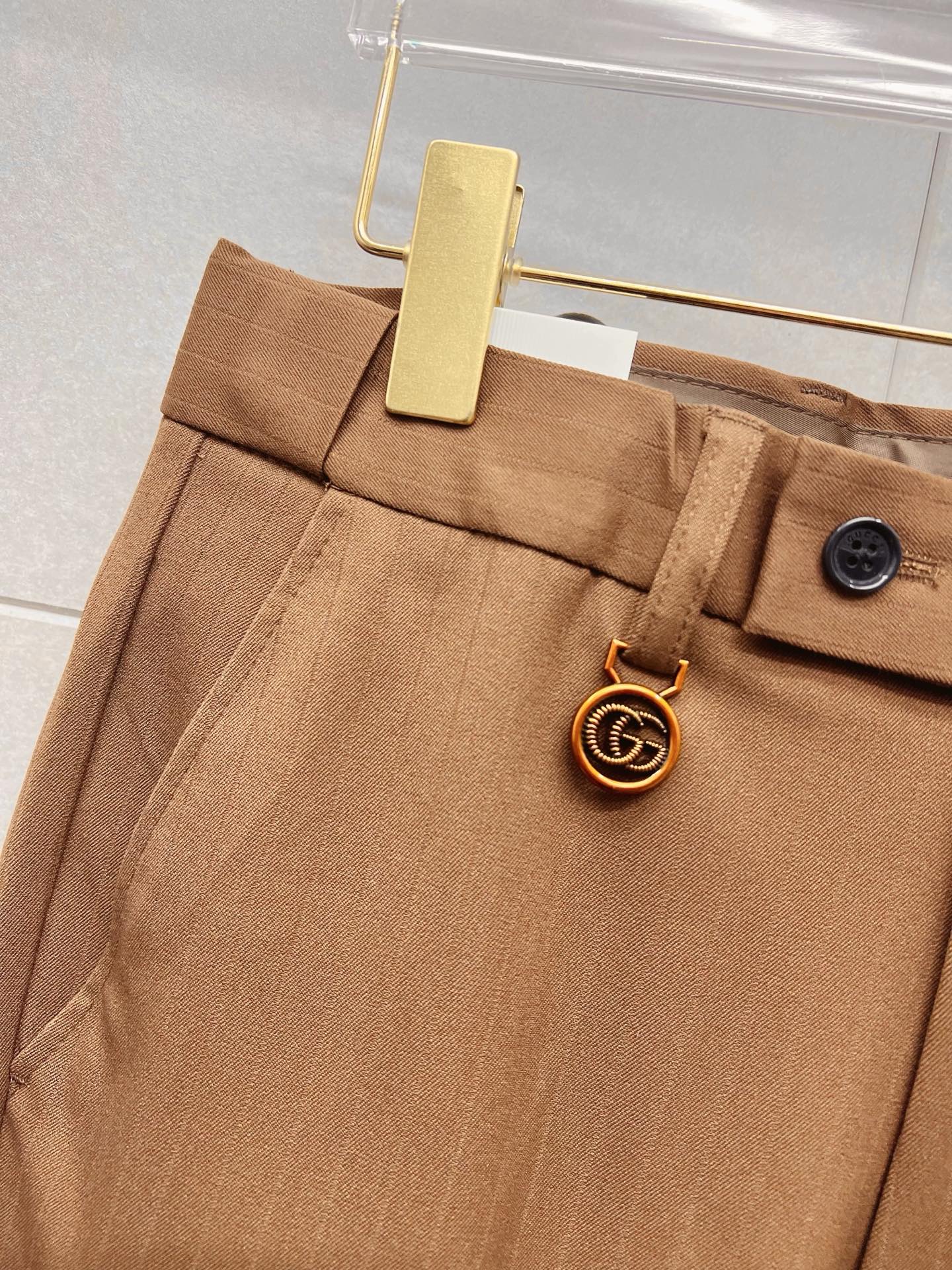 GUCCI 古奇 休闲裤 西裤2025SS秋冬新款 高级定制裤子专用面料 定制原版五金 重工工艺打造 车