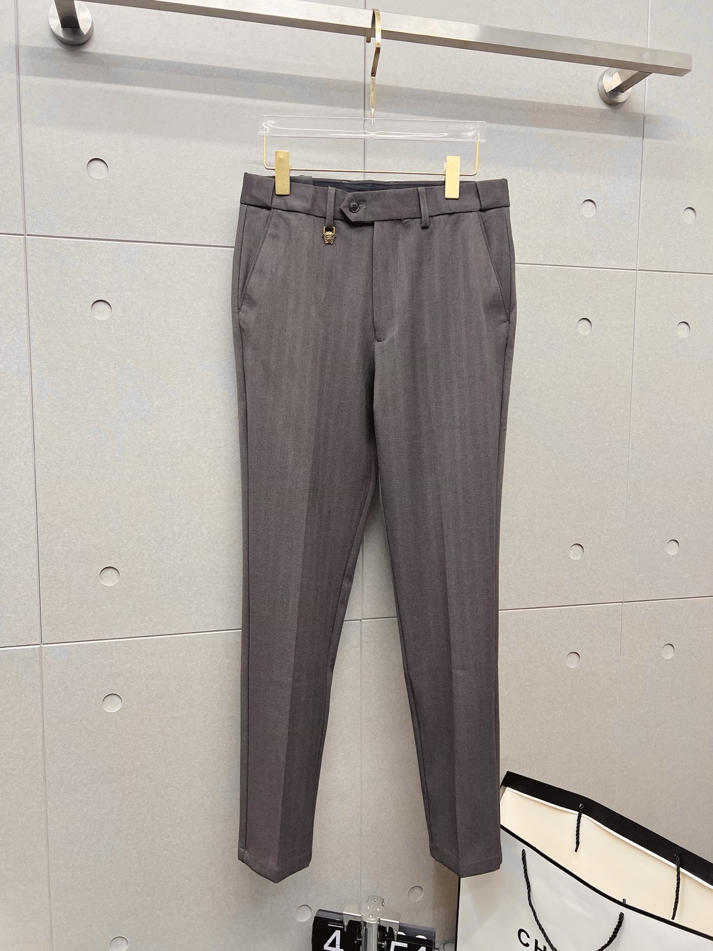 范思哲 休闲裤 西裤2025SS秋冬新款 高级定制裤子专用面料 定制原版五金 重工工艺打造 车工走线精细