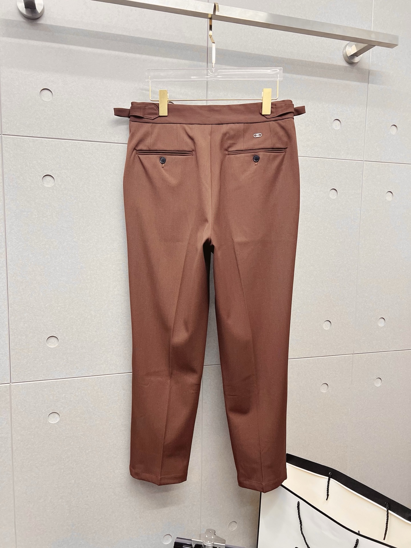 DG 休闲裤 西裤2025SS秋冬新款 高级定制裤子专用面料 定制原版五金 重工工艺打造 车工走线精细 