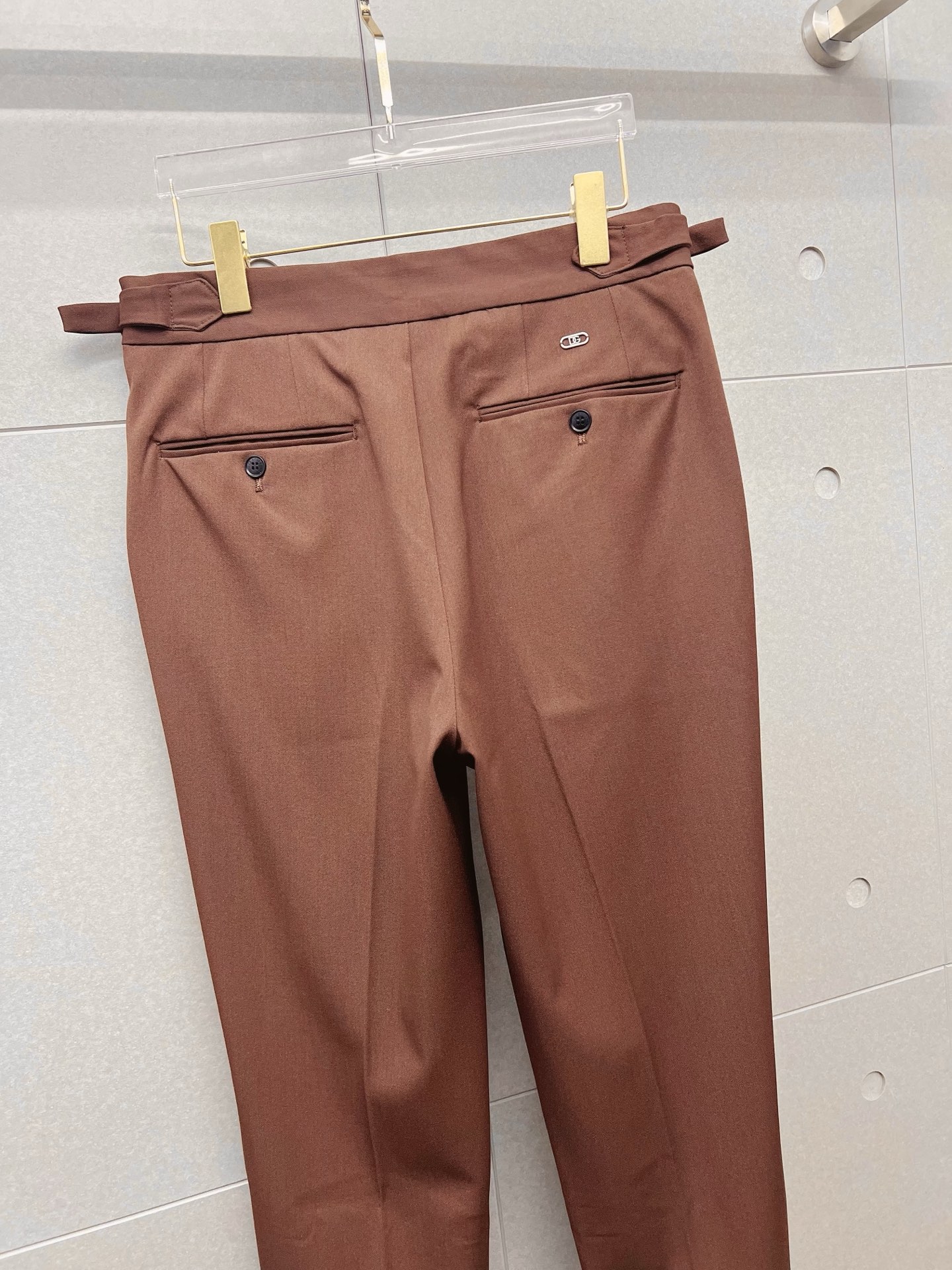 DG 休闲裤 西裤2025SS秋冬新款 高级定制裤子专用面料 定制原版五金 重工工艺打造 车工走线精细 