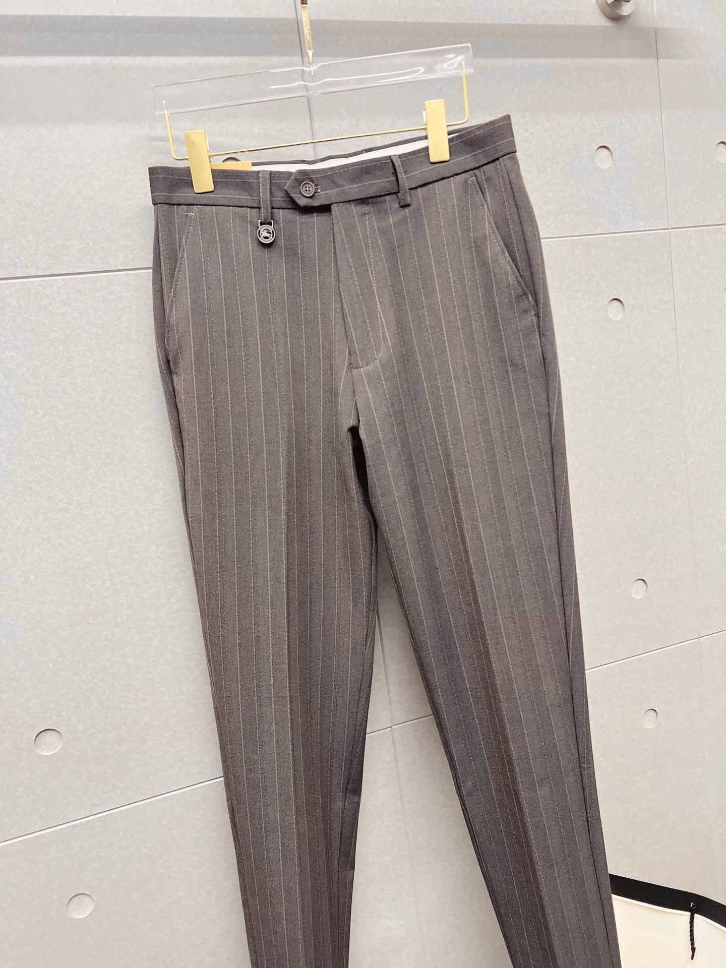 Burberry 巴宝莉 休闲裤 西裤2025SS秋冬新款 高级定制裤子专用面料 定制原版五金 重工工艺