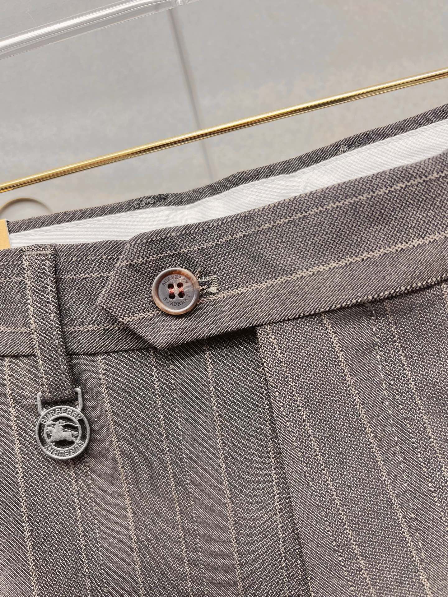 Burberry 巴宝莉 休闲裤 西裤2025SS秋冬新款 高级定制裤子专用面料 定制原版五金 重工工艺
