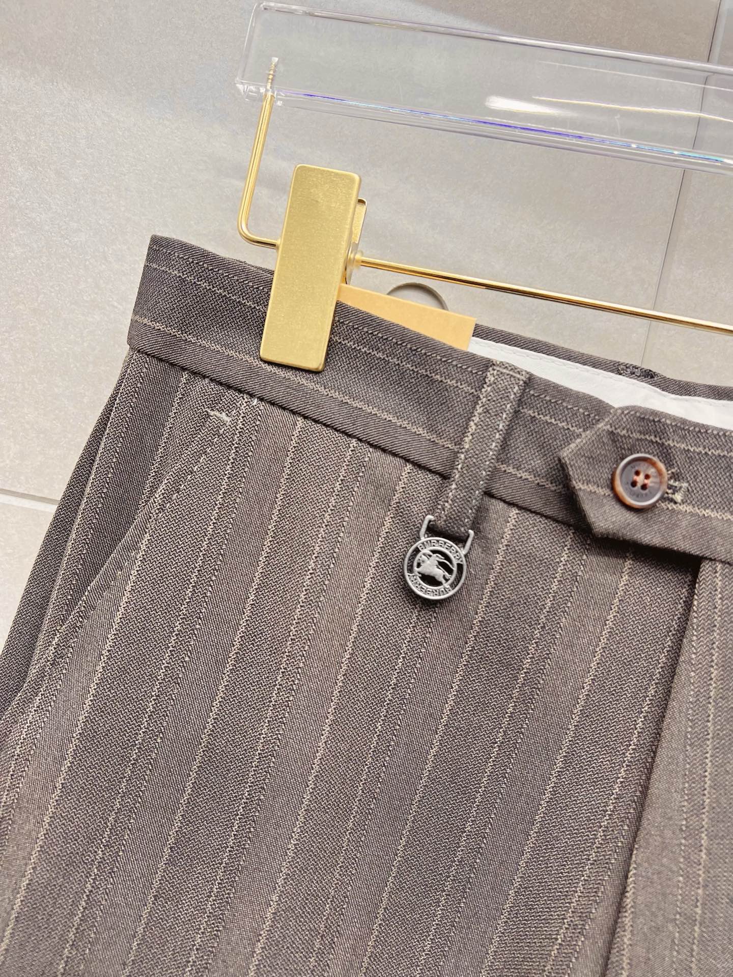 Burberry 巴宝莉 休闲裤 西裤2025SS秋冬新款 高级定制裤子专用面料 定制原版五金 重工工艺