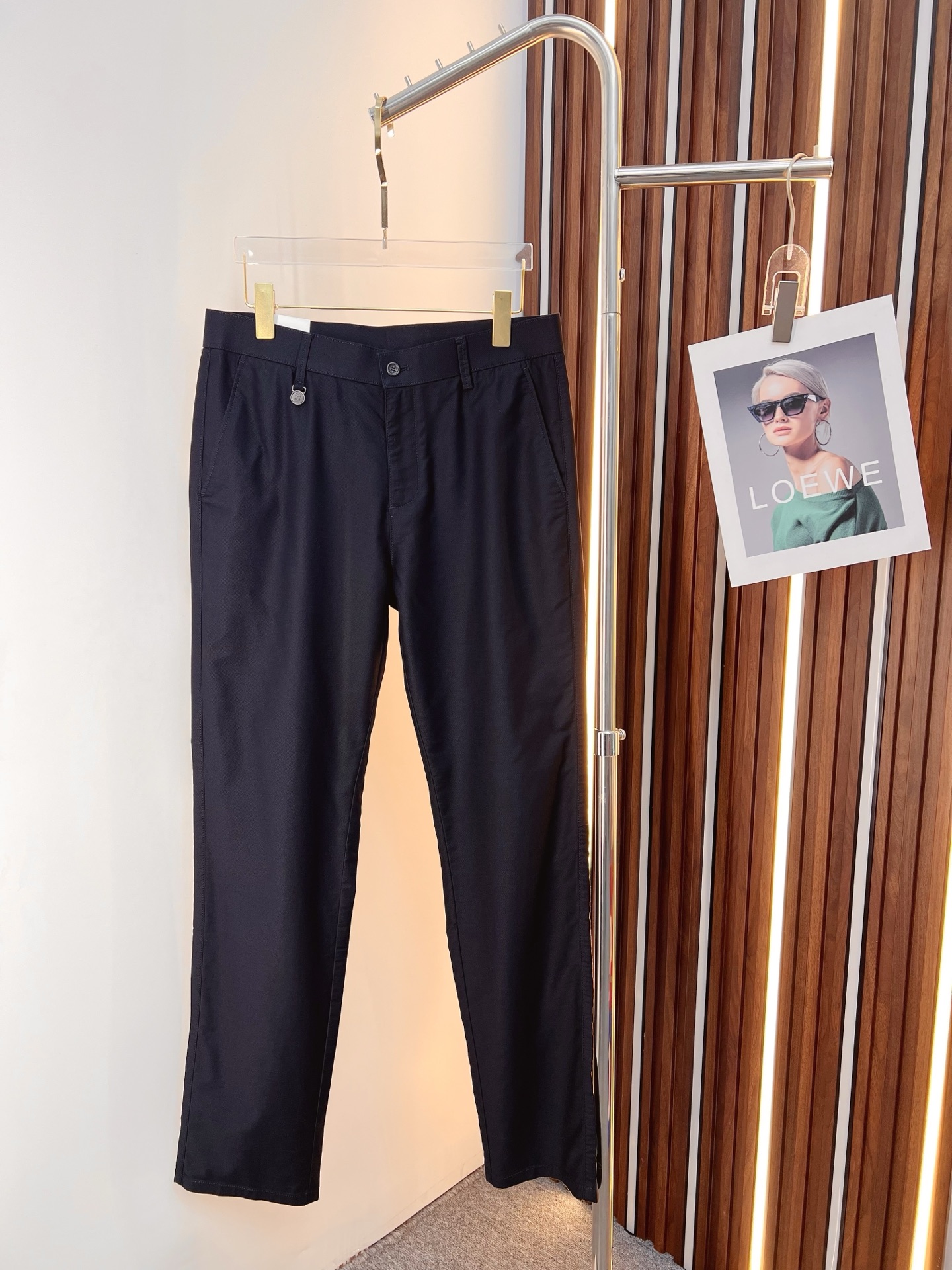 NO:849665,BC Casual Pants, Western Pants 2025SS Autumn and Winter New Style, Special Fabric for Advanced Customized Pants, Customized Original Hardware, Heavy Craftsmanship, Fine Lathe Lines, Customized Fabric, Soft and Comfortable, Remarkable Texture, Exquisite Accessories, Excellent Upper Body Effect, Complete Three Standards, Standard Size 30-40,,19860909BC 休闲裤 西裤2025SS秋冬新款 高级定制裤子专用面料 定制原版五金 重工工艺打造 车工走线精细 定制面料 柔软舒适 质感显著 辅料精美 上身效果超赞 三标齐全 标准尺码30-40,,,Men's clothing