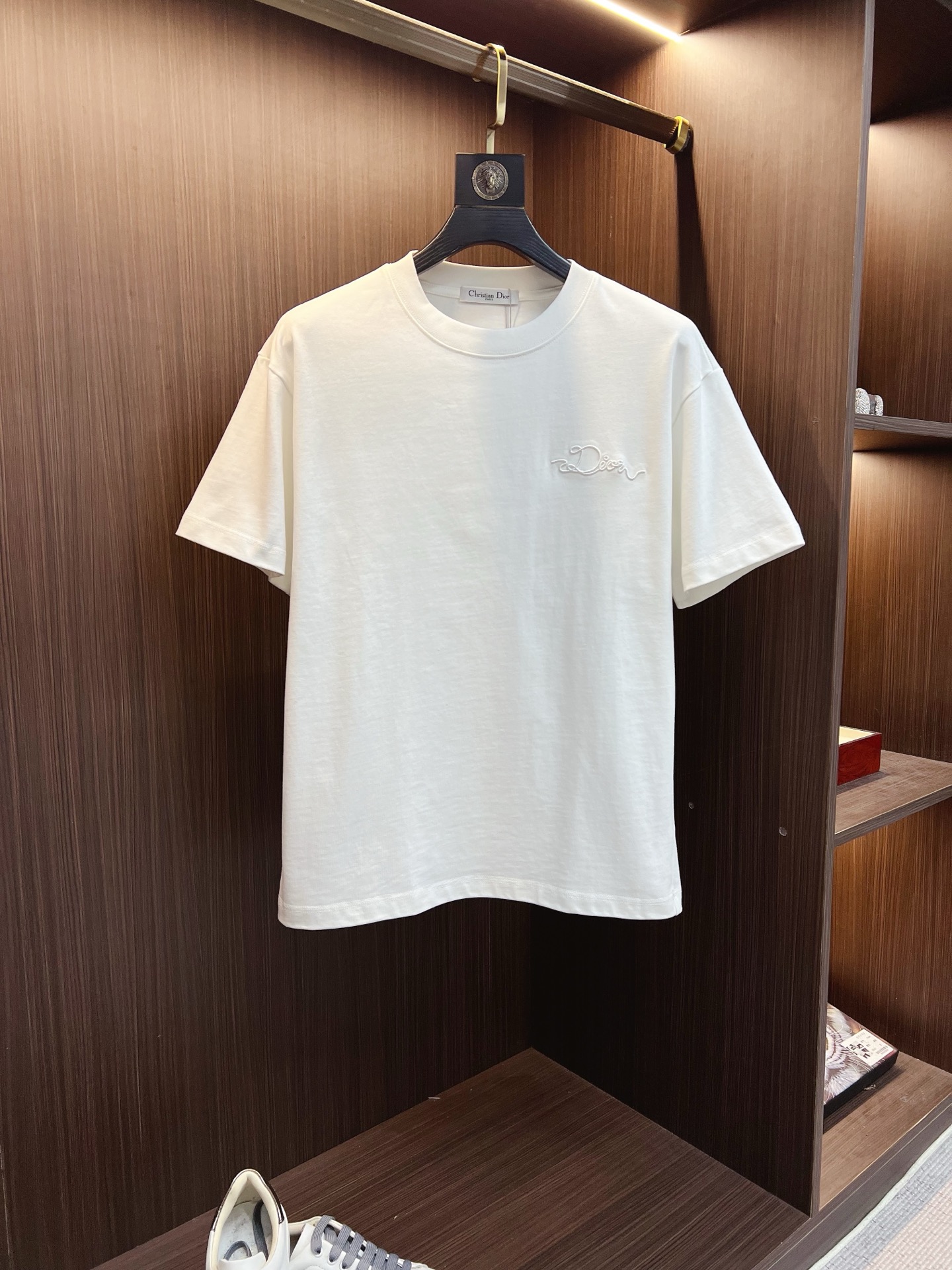 NO:838681,Dior Dior 2026ss new style, super attractive and stylish, first in the industry, creating high-end urban casual sports style, the upper body can carry all styles and combinations, same style for men and women, size S-2XL,, dior, dior,19860909Dior 迪奥 2026ss新款 超级耐看有型 业内首发,打造高端都市休闲运动风格,上身可以承载一切的风格搭配,男女同款 码数S-2XL,,dior,dior,,Men's clothing