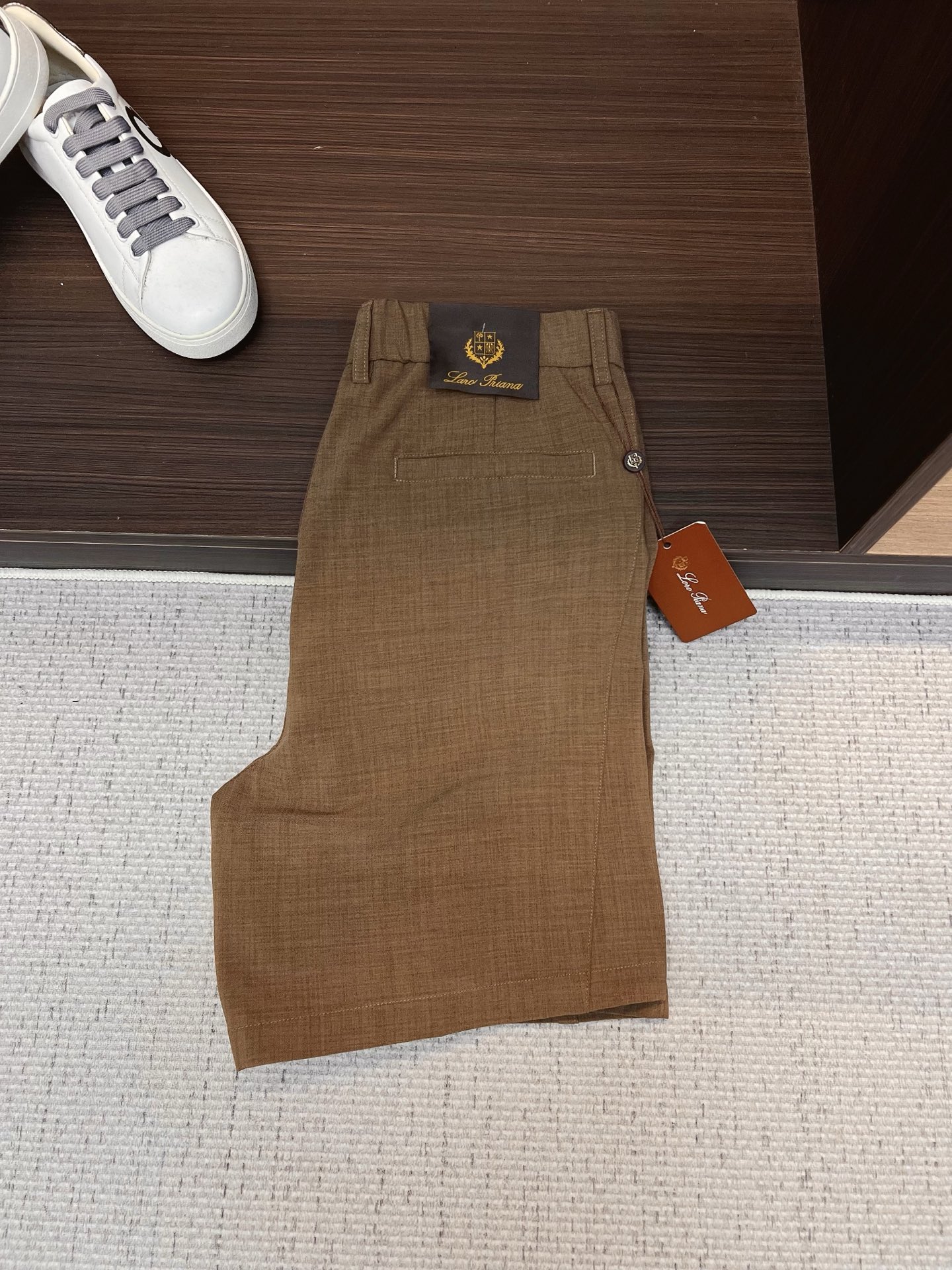 NO:843924,Lss new summer men's casual work shorts, advanced custom-made summer-specific technical quick-drying breathable fabrics, with high breathability and comfort, impeccable details, customized development of accessories, what you see is what you get, reflecting high quality. It feels delicate and soft!  Three-dimensional cutting, simple and fashionable, and the upper body shape is awesome!  Size M-4XL,,shorts,19860909Lss夏季新款男士休闲工装短裤 高级定制夏季专用科技速干透气面料 透气舒适度高,细节无可挑剔,辅料定制开发,所见即所得,体现高品质.手感细腻柔软！立体裁剪,简单时尚,上身版型超赞！码数M-4XL,,shorts,,Men's clothing