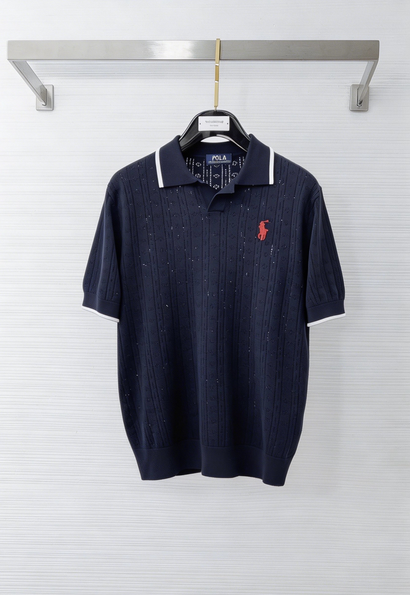 NO:938171,POLO Paul's new knitted short-sleeve, ultra-classic design, simple without any unnecessary cumbersomeness, a versatile item that is indispensable for the wardrobe, made of high-quality wool, super comfortable to wear, avant-garde and practical, exquisite and perfect craftsmanship, a classic in the fashion and leisure series!  Size M-3XL,,T-shirt,19860909POLO 保罗 新款针织短袖,超经典设计,简约没有任何多余累赘感,衣橱不可缺少的一件百搭单品,采用优质羊毛制作而成,穿身上超级舒适,前卫又实穿,精致完美工艺,时尚休闲系列的经典之作！ 尺码M-3XL,,T-shirt,,Men's clothing
