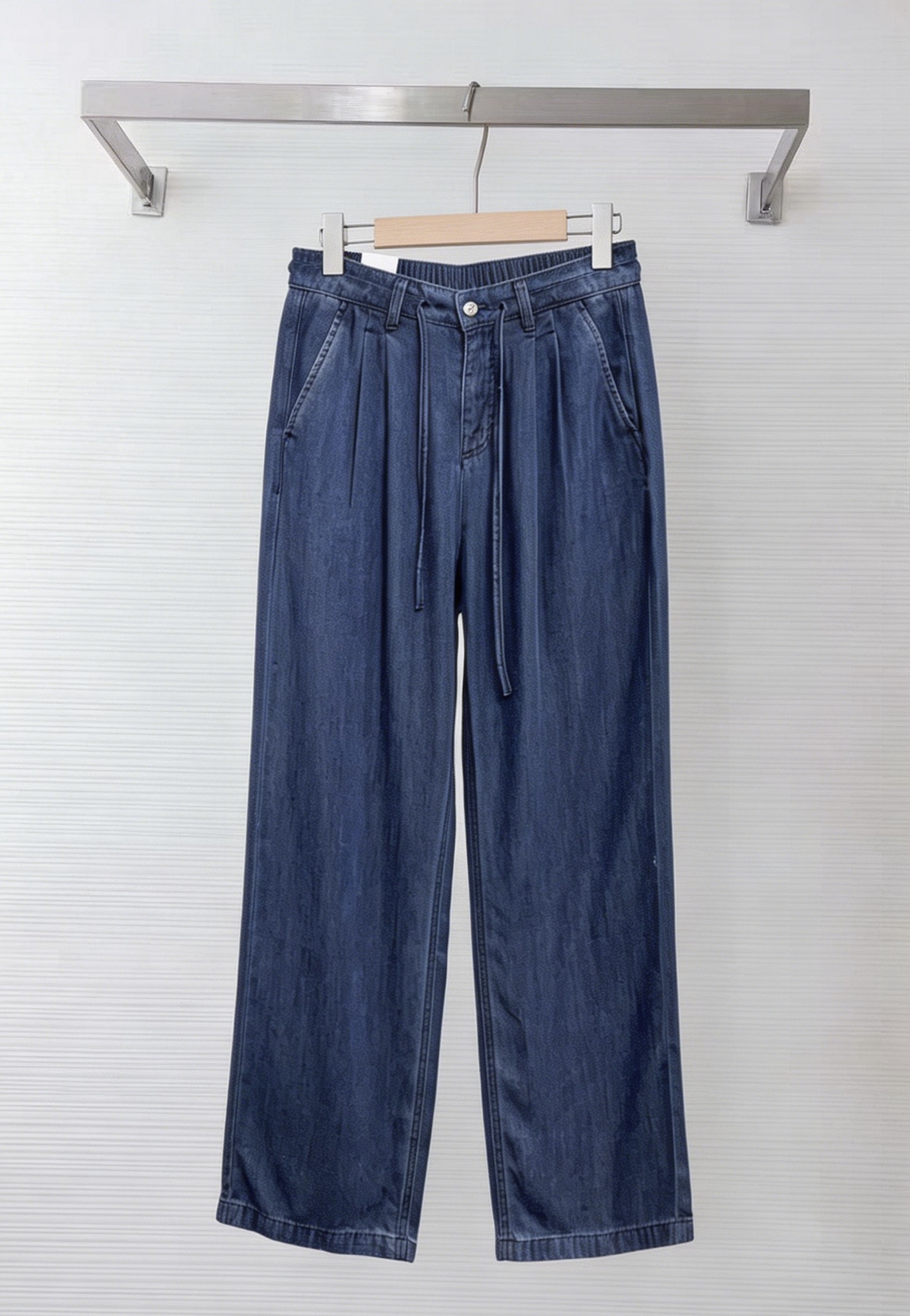 NO:914219,Dior 2026 new casual trousers and trousers, available simultaneously on the official website, trousers body craftsmanship design, imported customer-supplied accessories, fabric customization, OEM products are exempted from inspection!  Every detail is done to the extreme, original hardware accessories, full of fashion, stylish and handsome upper body, a must-have item for fashionistas!  Original product from AX!  Code number 29-36,,dior,dior,19860909Dior 迪奥 2026新品休闲裤西裤,官网同步发售,裤身工艺设计,进口客供辅料、面料定制,代工厂出品免检！每个细节做到极致,原版五金配件,潮范十足、上身有型帅气,潮人必备单品！ AX原单出品！ 码数29—36,,dior,dior,,Men's clothing