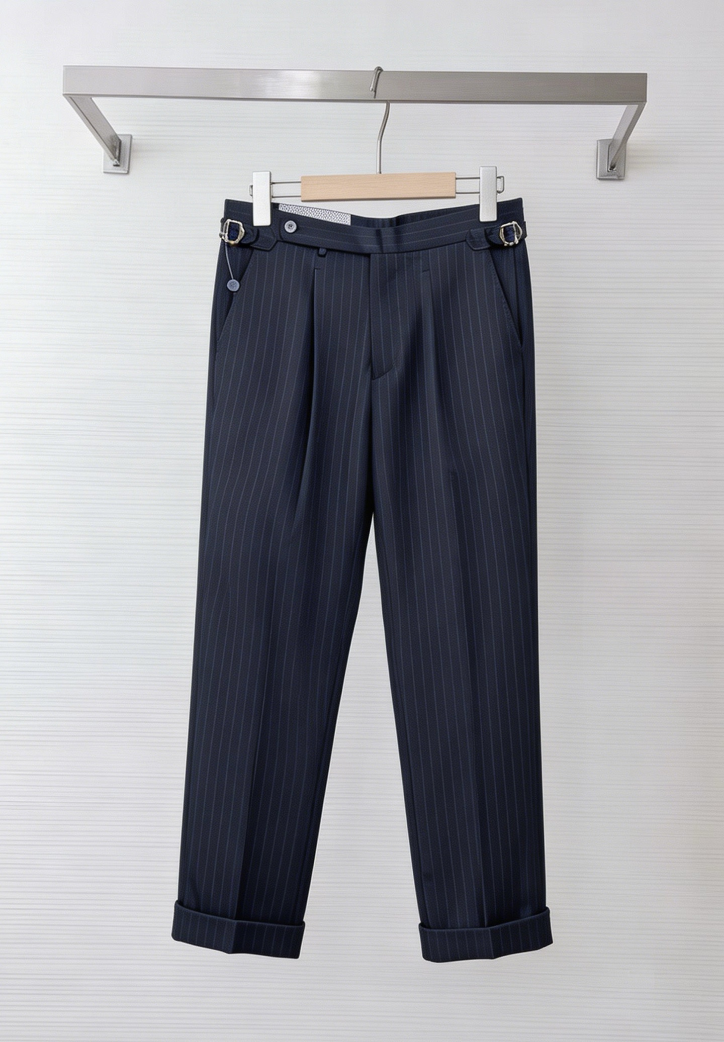 NO:914225,LV’s 2026 new casual trousers and trousers are on sale simultaneously on the official website. The trousers are designed with craftsmanship, imported customer-supplied accessories and fabrics are customized, and factory products are exempted from inspection!  Every detail is done to the extreme, original hardware accessories, full of fashion, stylish and handsome upper body, a must-have item for fashionistas!  Original product from AX!  Code number 29-36,,louis vuitton,19860909LV 2026新品休闲裤西裤,官网同步发售,裤身工艺设计,进口客供辅料、面料定制,代工厂出品免检！每个细节做到极致,原版五金配件,潮范十足、上身有型帅气,潮人必备单品！ AX原单出品！ 码数29—36,,louis vuitton,,Men's clothing