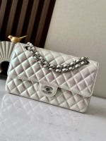 Chanel Couleur abricot rose Hardware en argent Peau de mouton Fashion La chaîne 1 Chanel Couleur abricot rose Hardware en argent Peau de mouton Fashion La chaîne