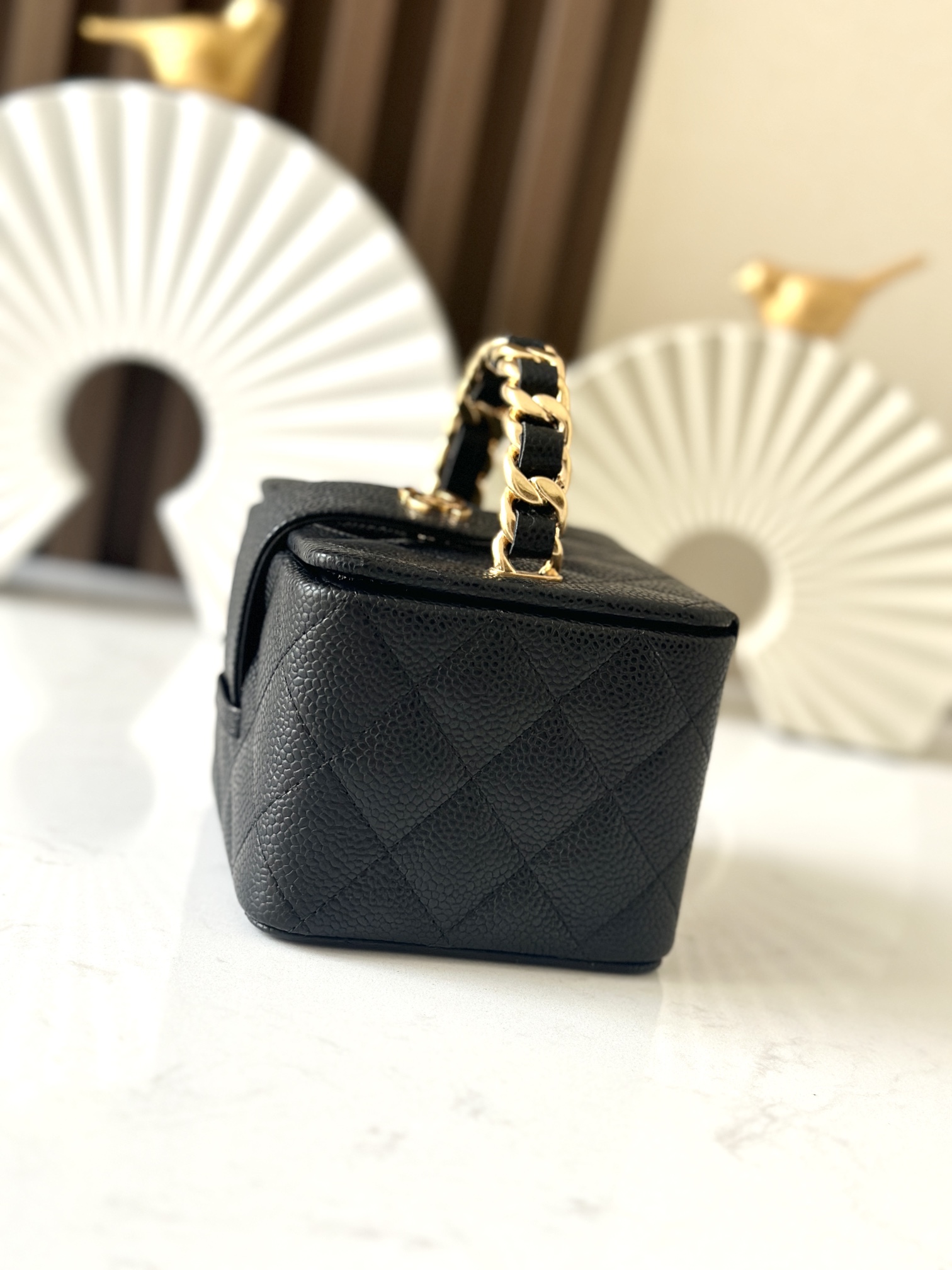 Chanel 这款是香奶奶 家vintage小怪级别的化妆包