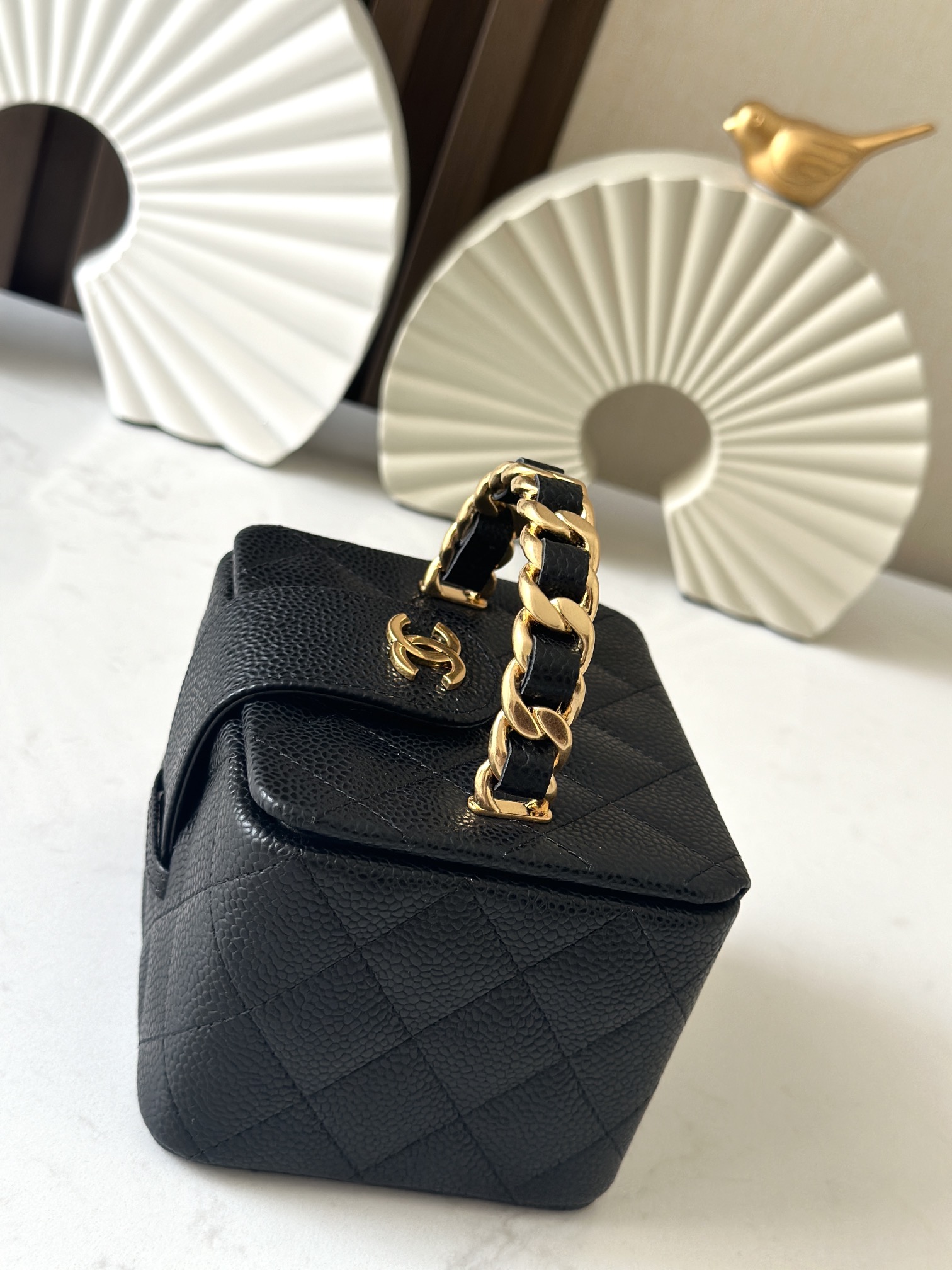 Chanel 这款是香奶奶 家vintage小怪级别的化妆包