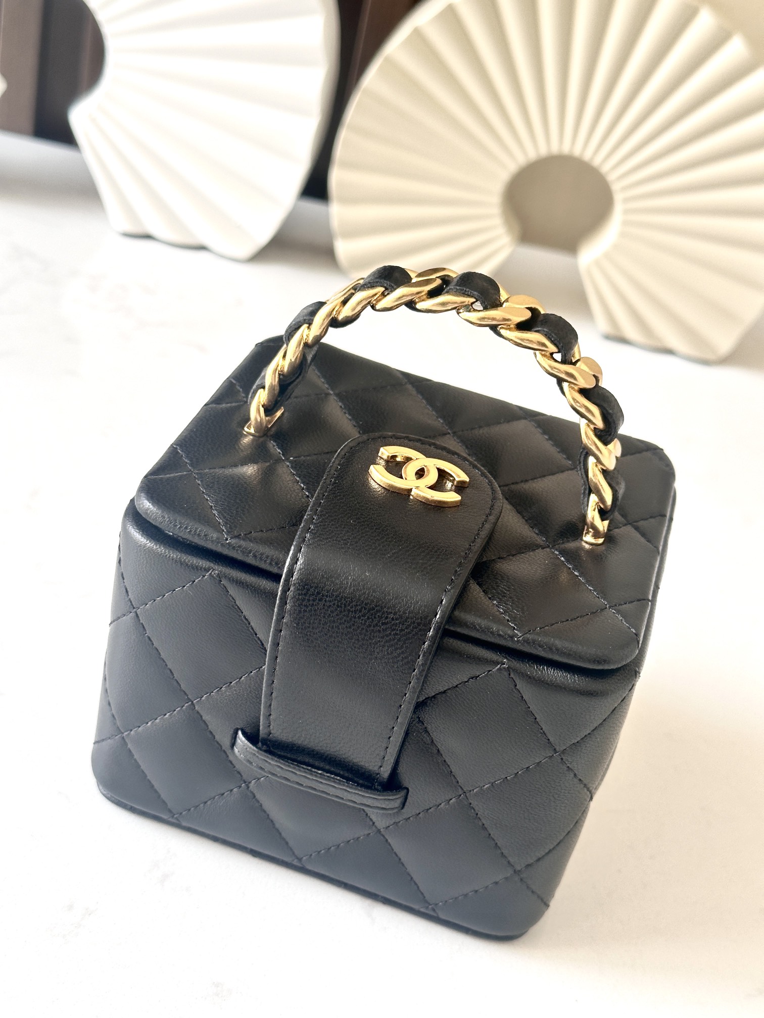 Chanel 这款是香奶奶 家vintage小怪级别的化妆包