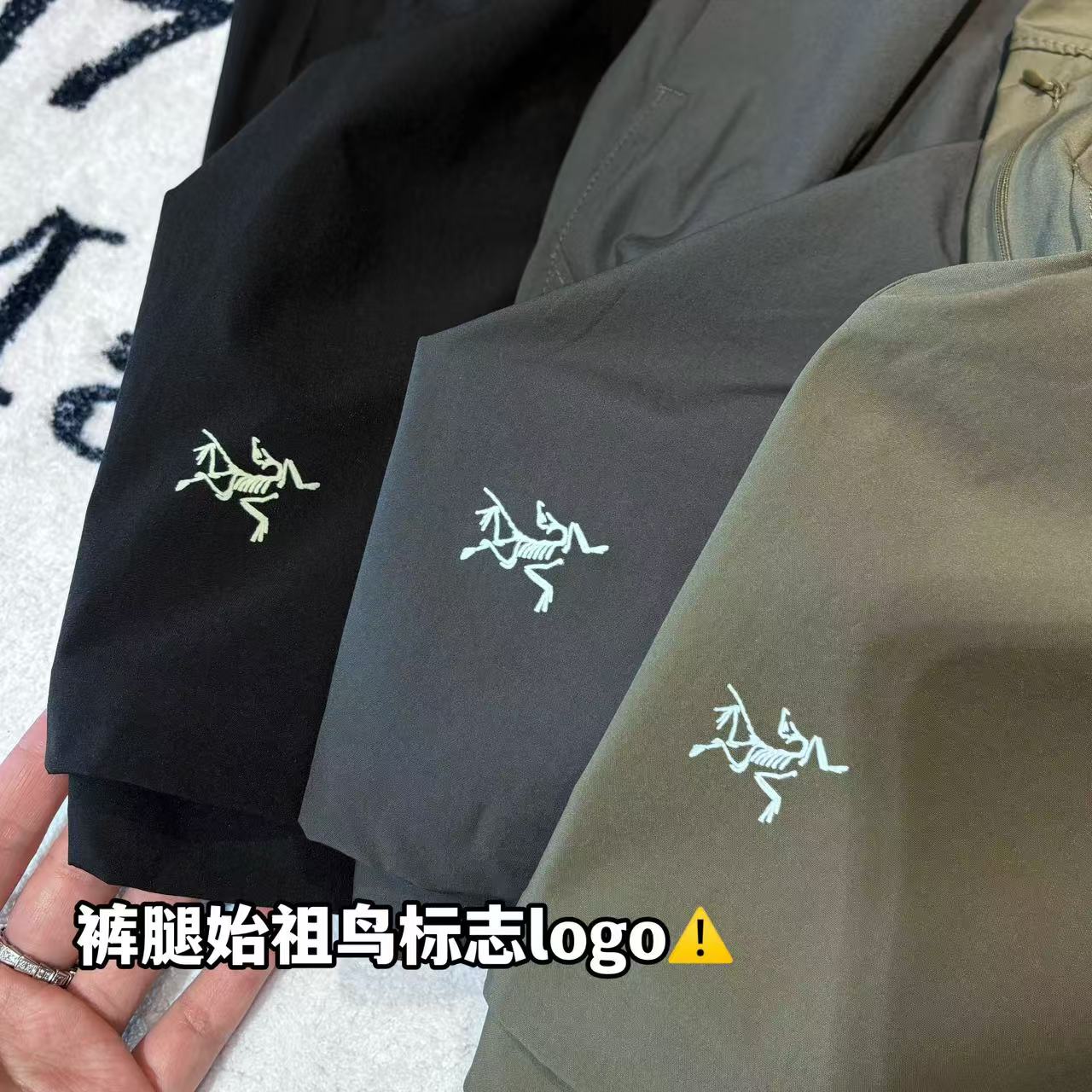發90💰

-Arcteryx始祖鸟Aptin Short轻便耐磨压胶运动短裤 男女同款

-面料：采用原版一比一速干面料。

-辅料：原版拆解开发，一比一定制的小标，领标，水洗，吊牌，五金等等。

-工艺：原版分解，从裁剪，拼接，到缝制工艺完全原版一比一。

-颜色：黑色 灰色 军绿

-尺码：S M L XL
      裤长     腰围     臀围     推荐尺码
S     48       76        108      120斤内
M    50       80         112      140斤内
L     52       84         116      160斤内
XL   54       88         120      190斤内   