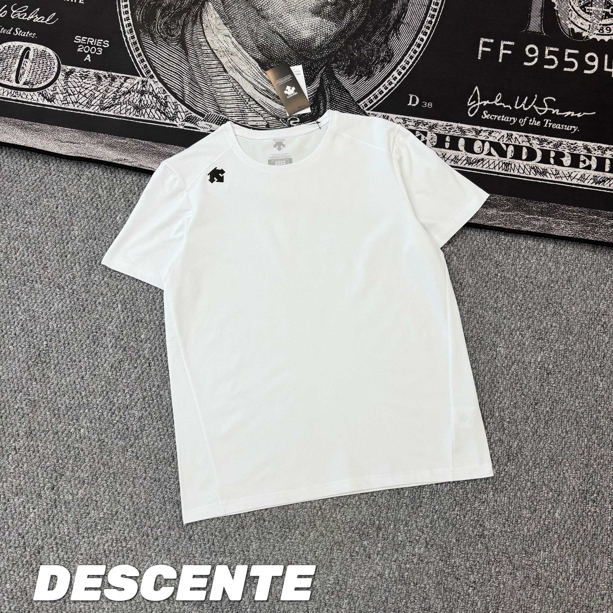 Alternative view of T-Shirt 02529