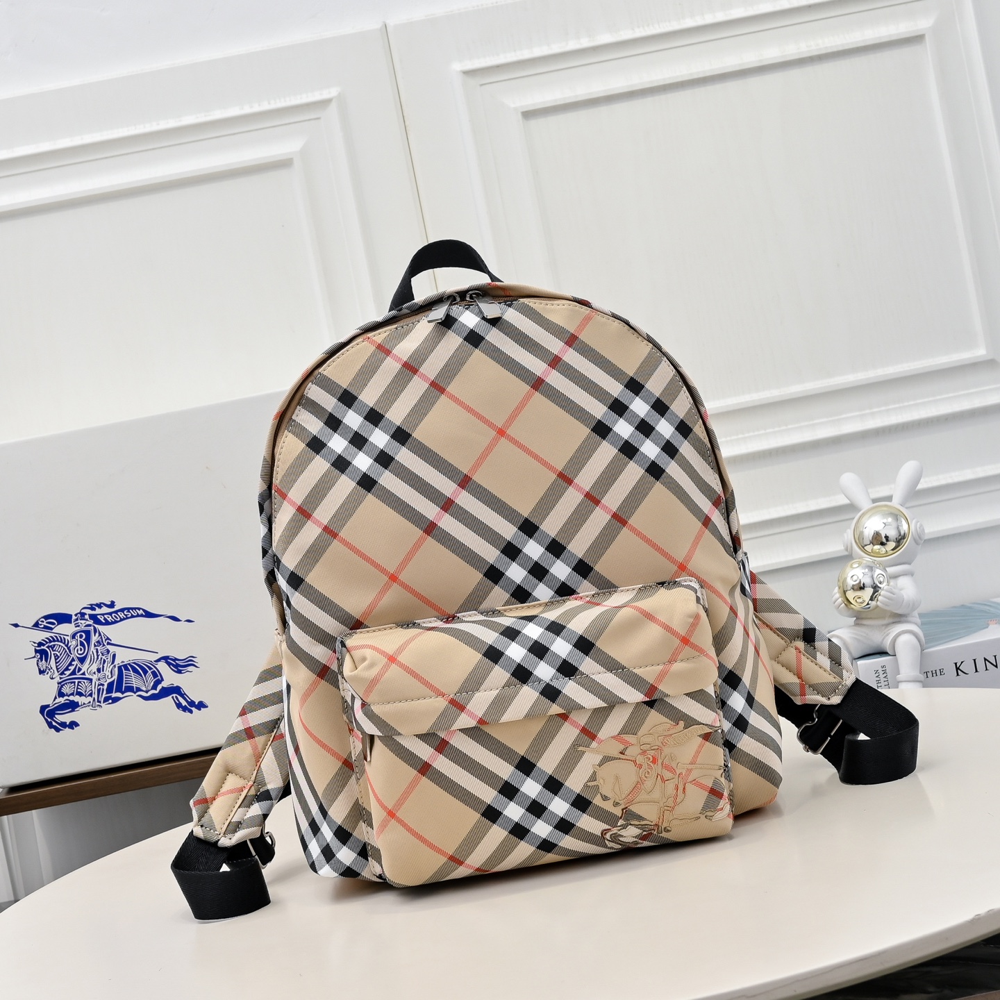 La mochila más nueva de B🎒 Alta costura sin devolución Decoración de hilo fino Patrón Bur Tamaño 29 .11. 34. cm Modelo…