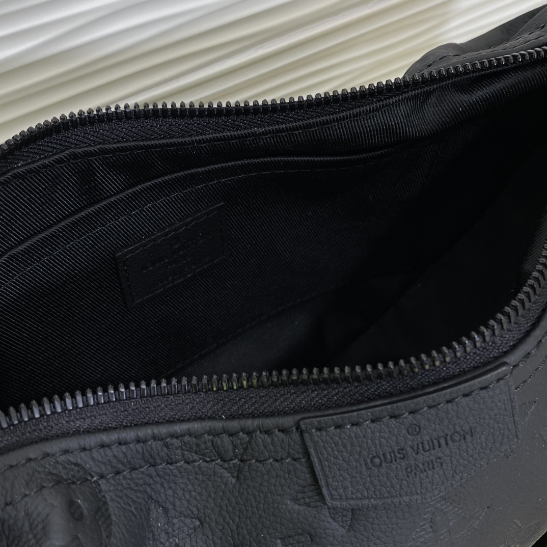 Louis Vuitton Hamac Black crossbody