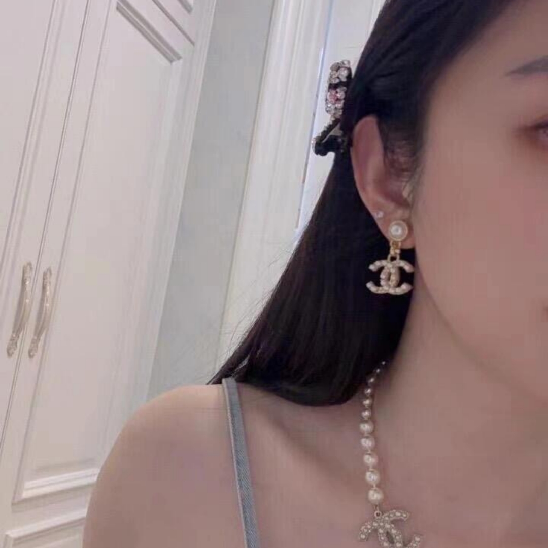 【新品出货】香奈儿珍珠耳钉