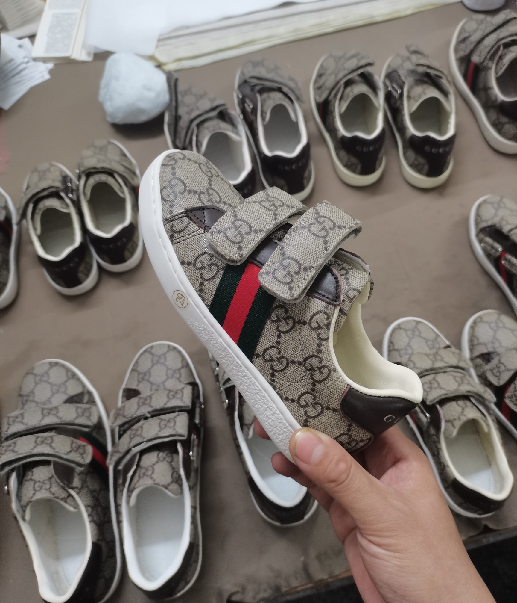 _dem9sFOuYONSE-T7MCJAXltDR9nFlDzV4u_FLEA