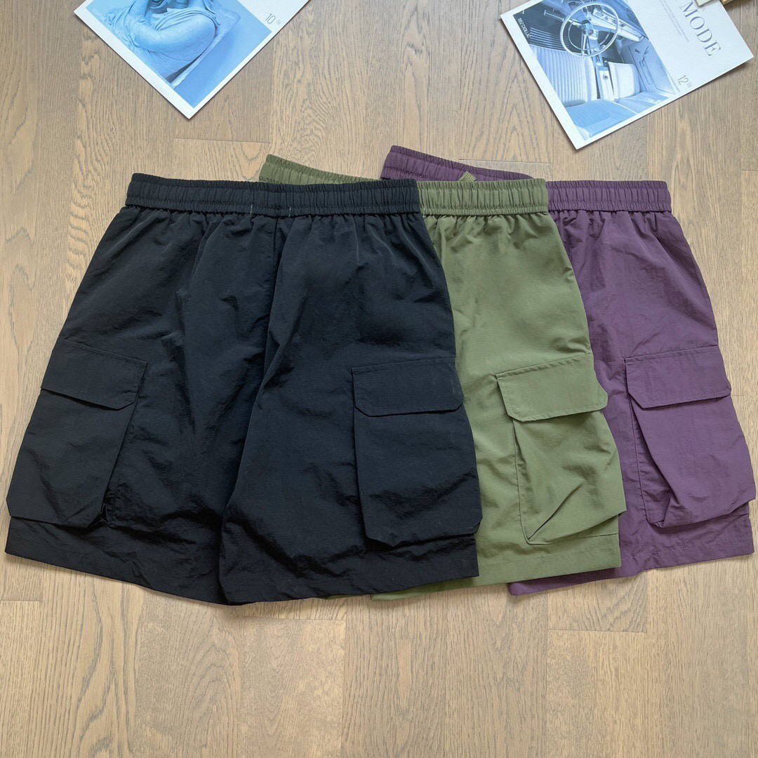 Stone Island Pantalones Cortos Cargo de Bolsillo Multifuncional en Tricolor 3 i1747010088988 5988 0 1