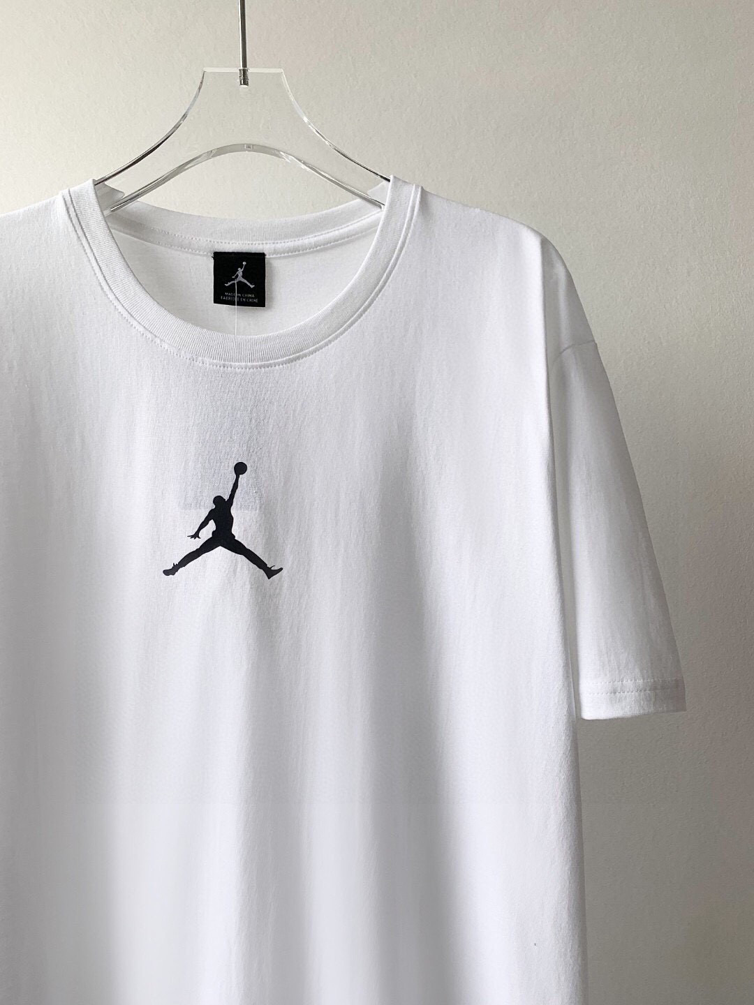 Air Jordan Camiseta de Algodón de Manga Corta con Logo - Cómoda y Elegante 8 i1747704011398 828 0 6