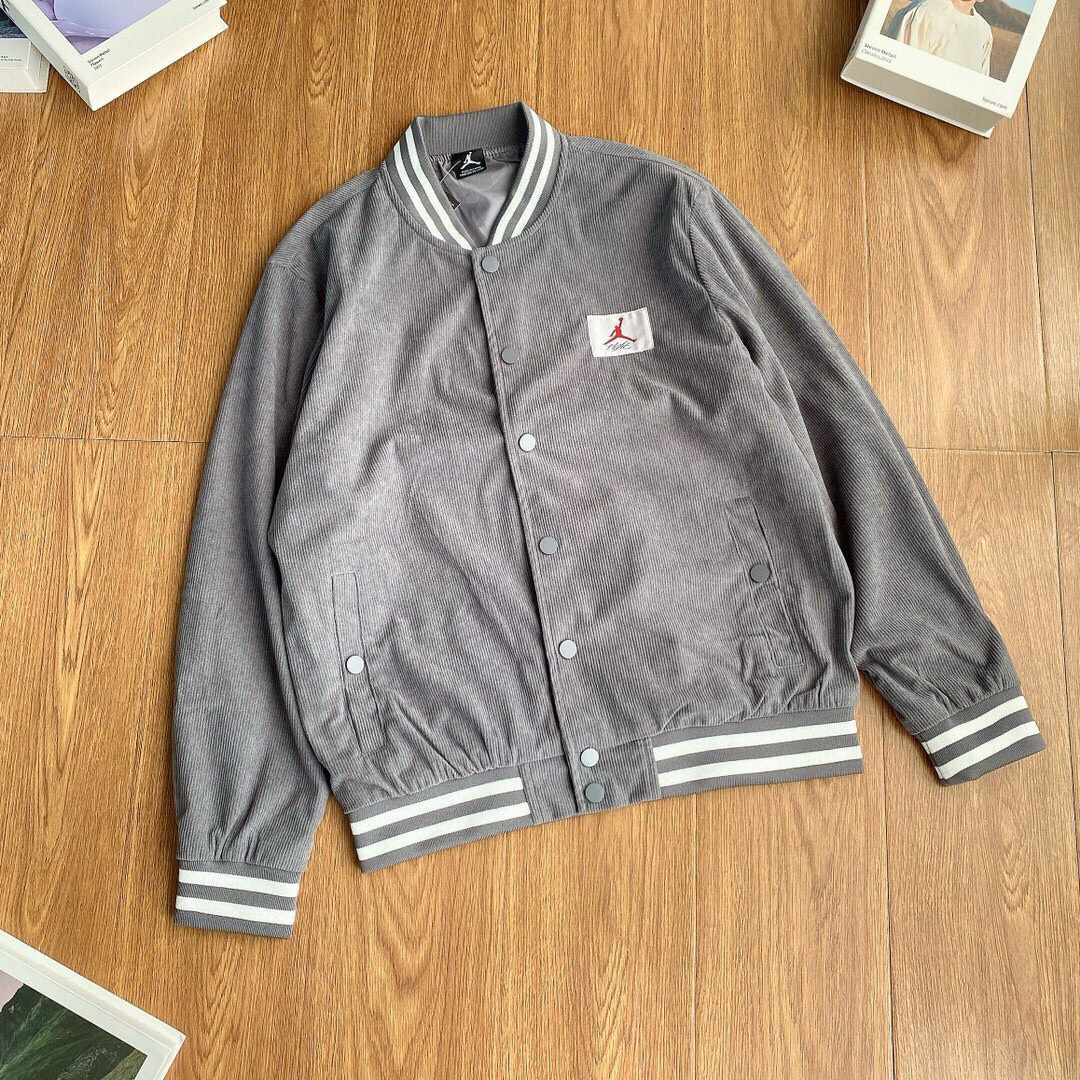 Chaqueta Bomber Clásica Air Jordan de Pana con Logo, Varios Colores 3 i1751942805723 801 0 1