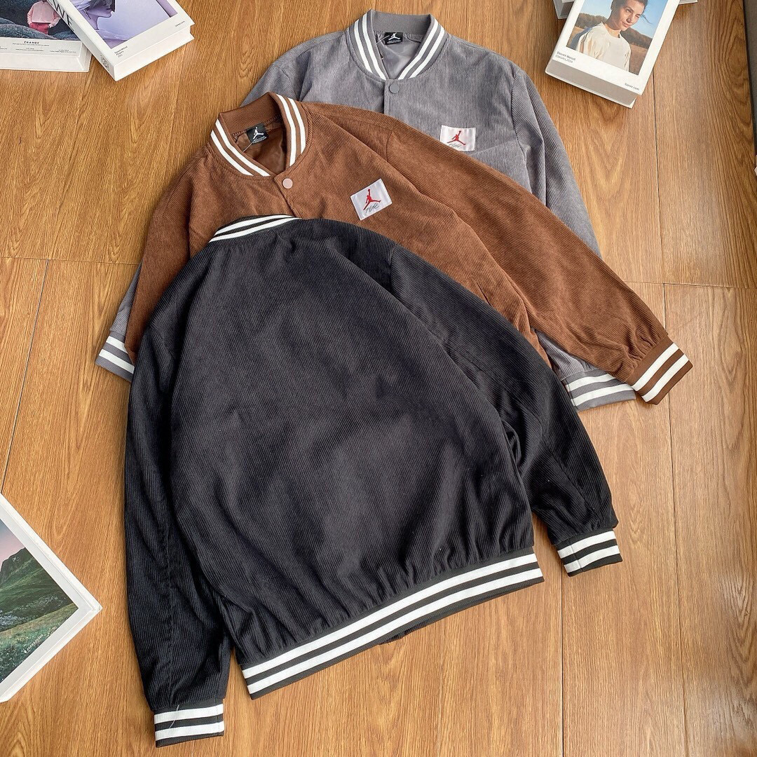 Chaqueta Bomber Clásica Air Jordan de Pana con Logo, Varios Colores 7 i1751942805724 3764 0 5