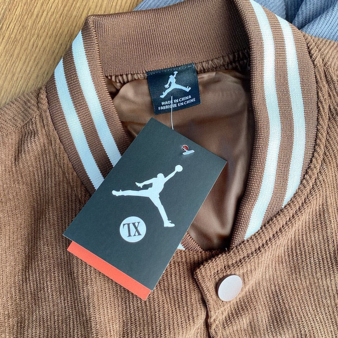Chaqueta Bomber Clásica Air Jordan de Pana con Logo, Varios Colores 10 i1751942807301 3681 0 8