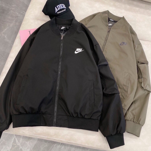 Chaqueta Bomber Nike: Estilo Clásico con Detalles Modernos y Funcionalidad 16 Chaqueta Bomber Nike: Estilo Clásico con Detalles Modernos y Funcionalidad