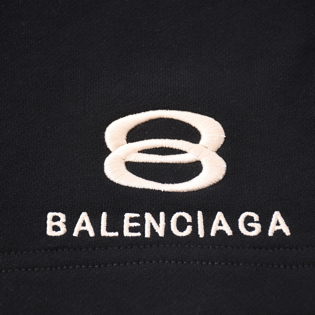 BALENCIAGA巴黎世家 24SS春夏字母刺绣宽松短裤