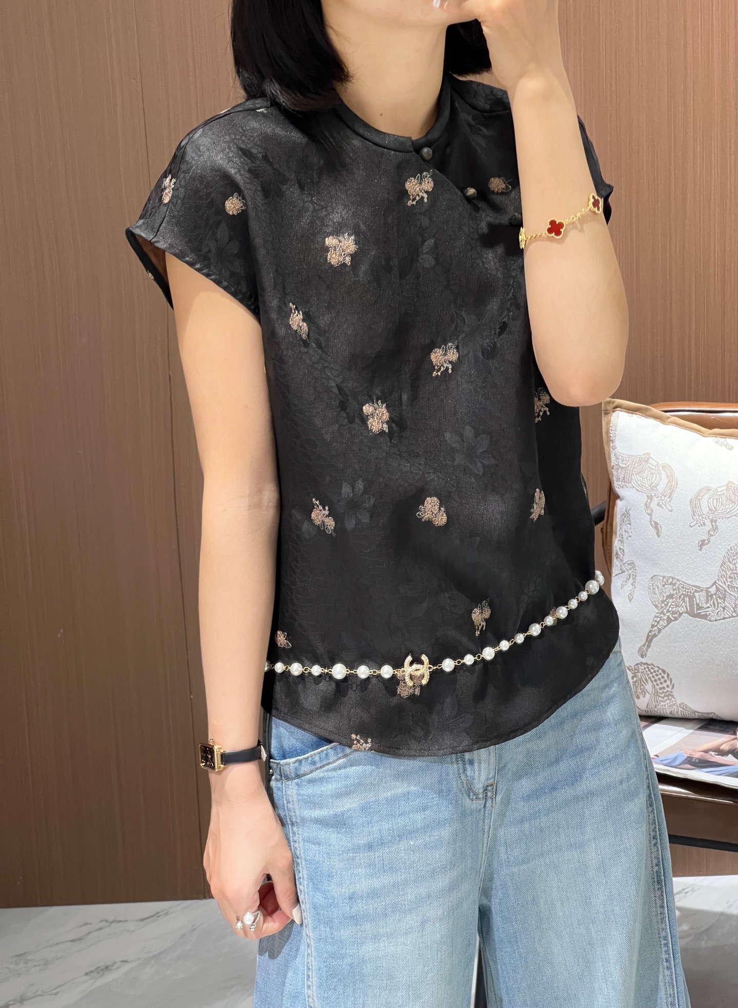 Elegant Silk Embroidered Top, Short Sleeve Blouse, Versatile Fashion 2 i1746902585939 6839 0 1