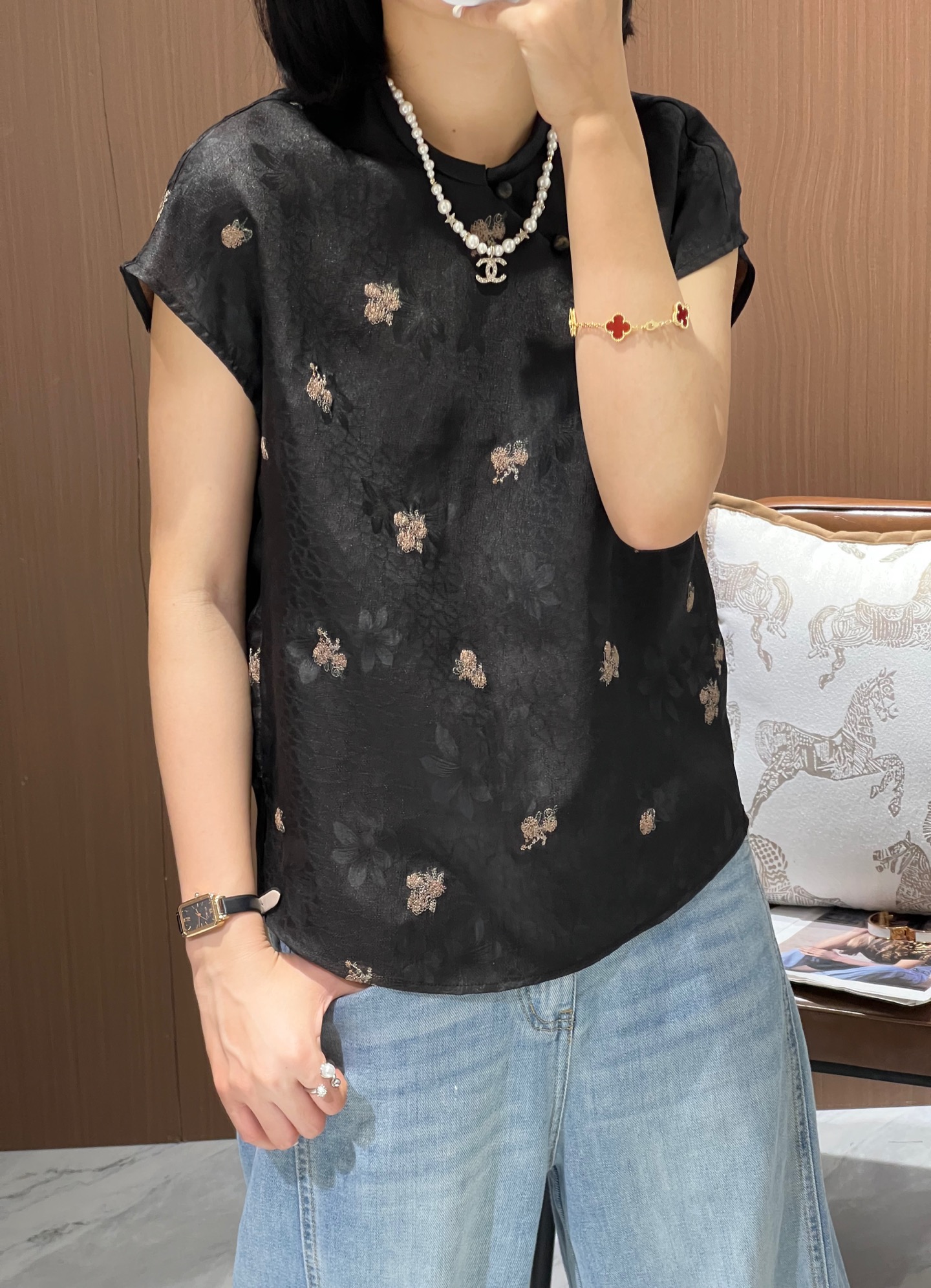Elegant Silk Embroidered Top, Short Sleeve Blouse, Versatile Fashion 3 i1746902585961 7526 0 2