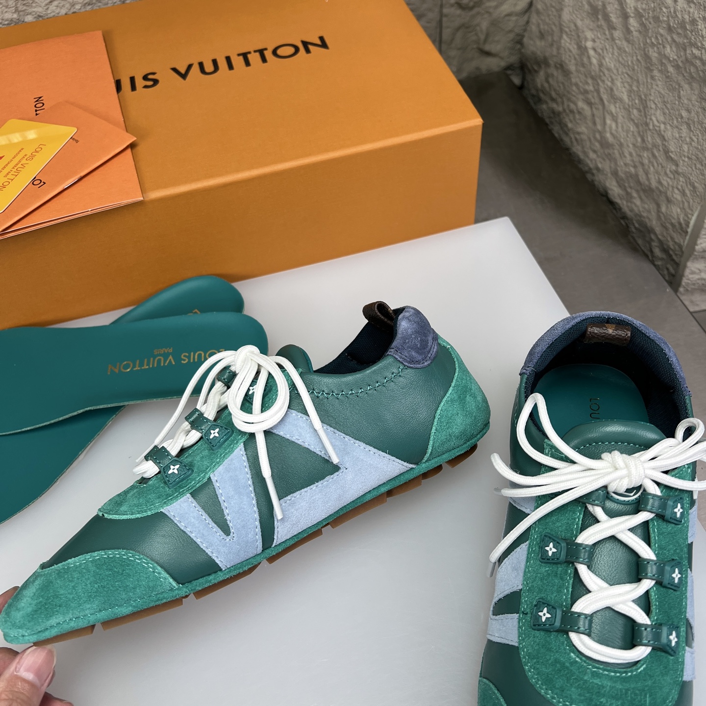 Louis Vuitton Women's Sneakerina Green Leather Low Top Trainers Shoes 5 i1747516202363 5787 0 4