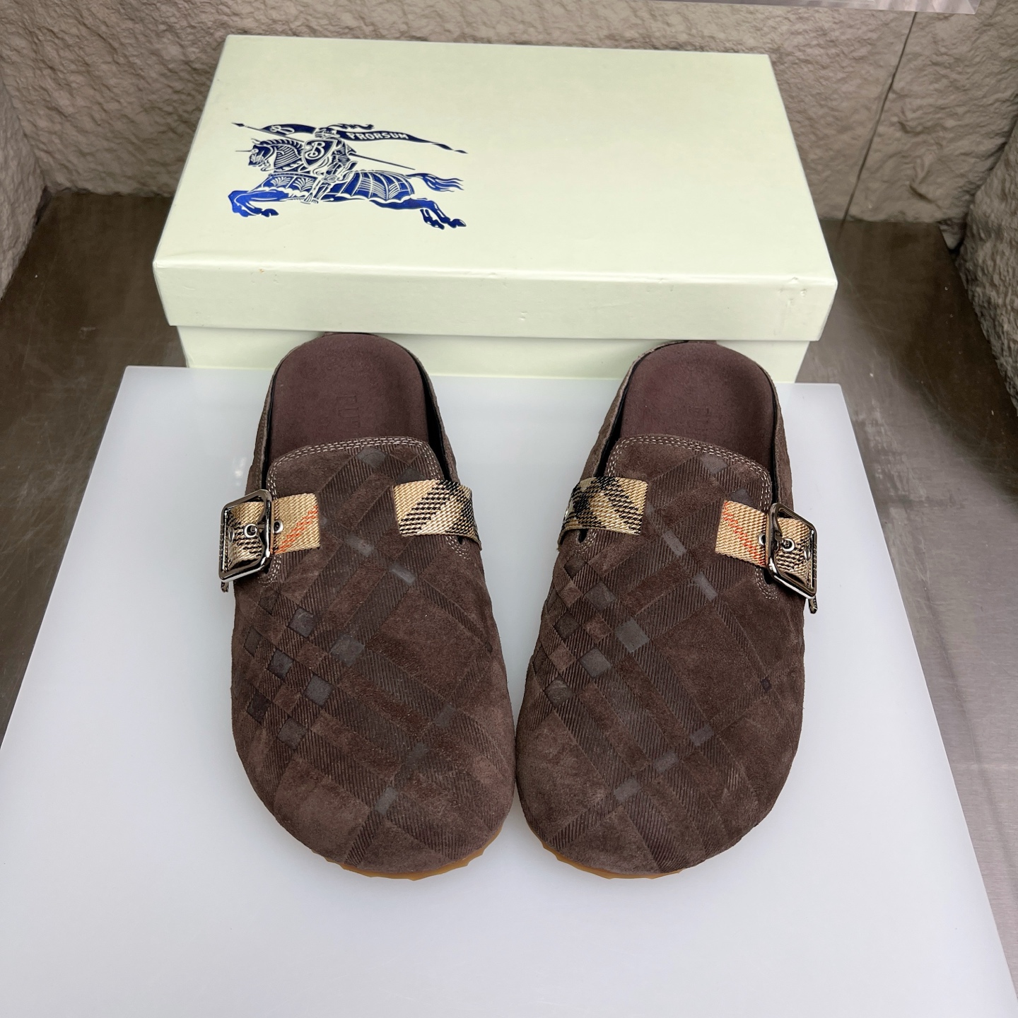 Burberry Urchin Suede Mules in Check Pattern with Buckle Detail 3 i1752165269374 4844 0 2