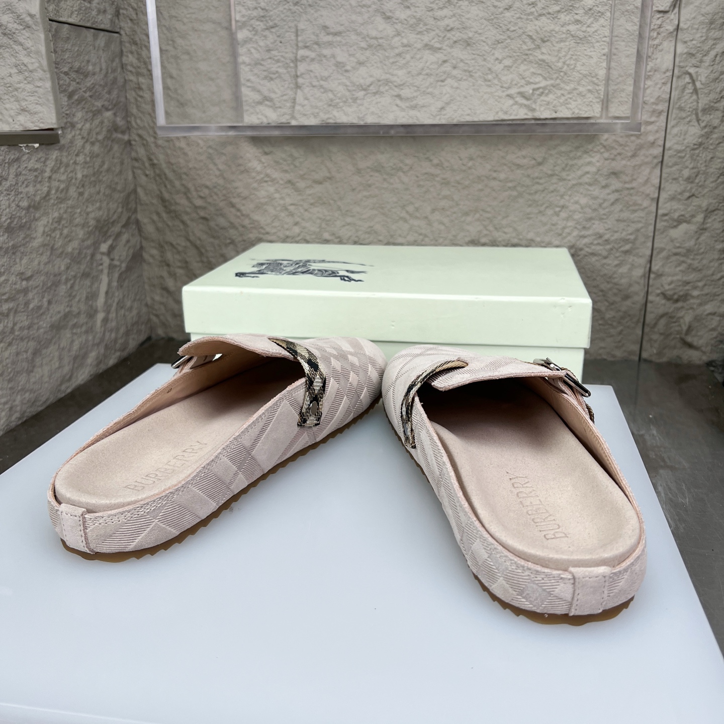 Burberry Urchin Check Suede Slides Mules Sandals Slippers - Beige, Size 38-46 8 i1752165356280 7736 0 7