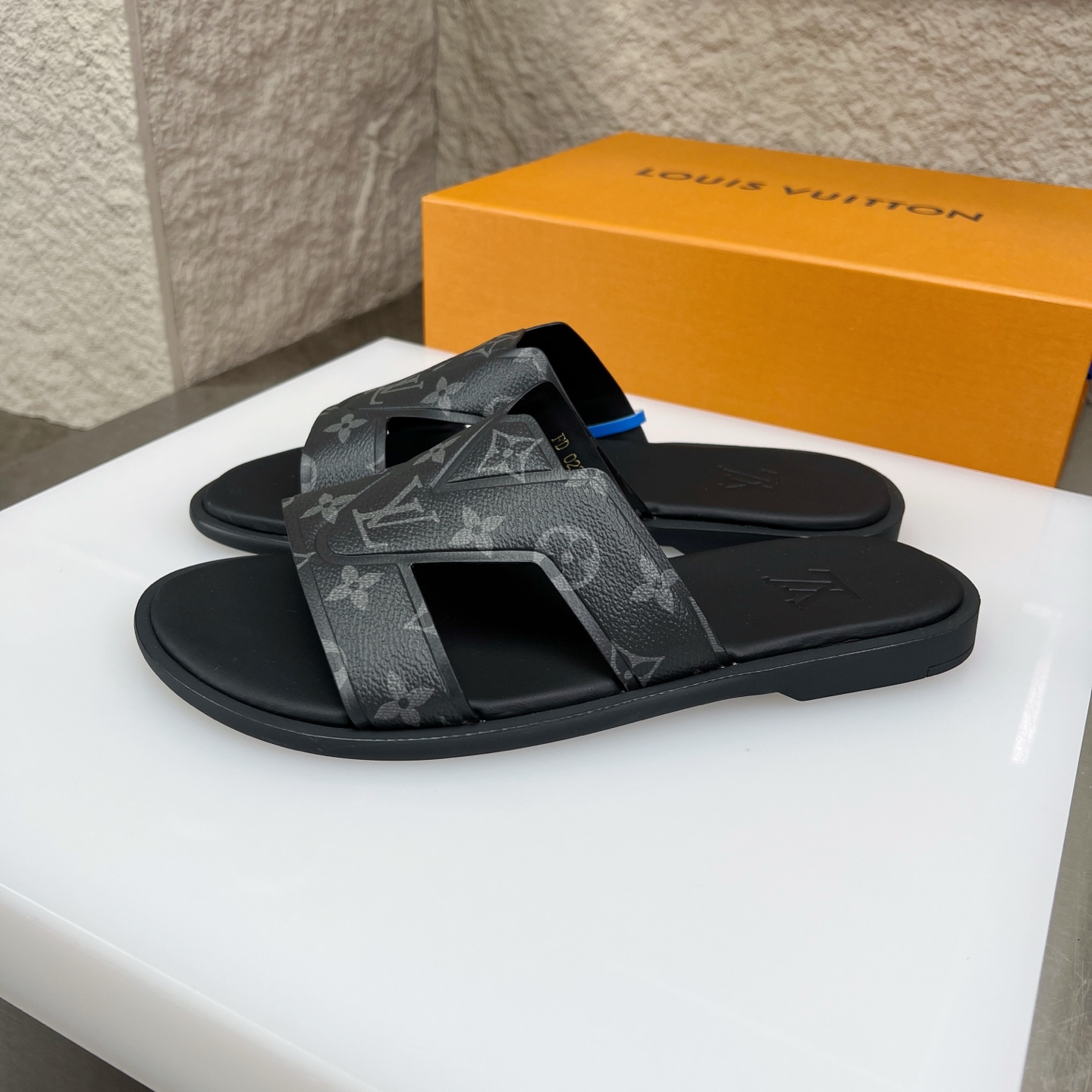 Louis Vuitton Oasis Black Leather Monogram Slides Sandals for Men, Size 38-46 3 i1752686861032 5496 0 1