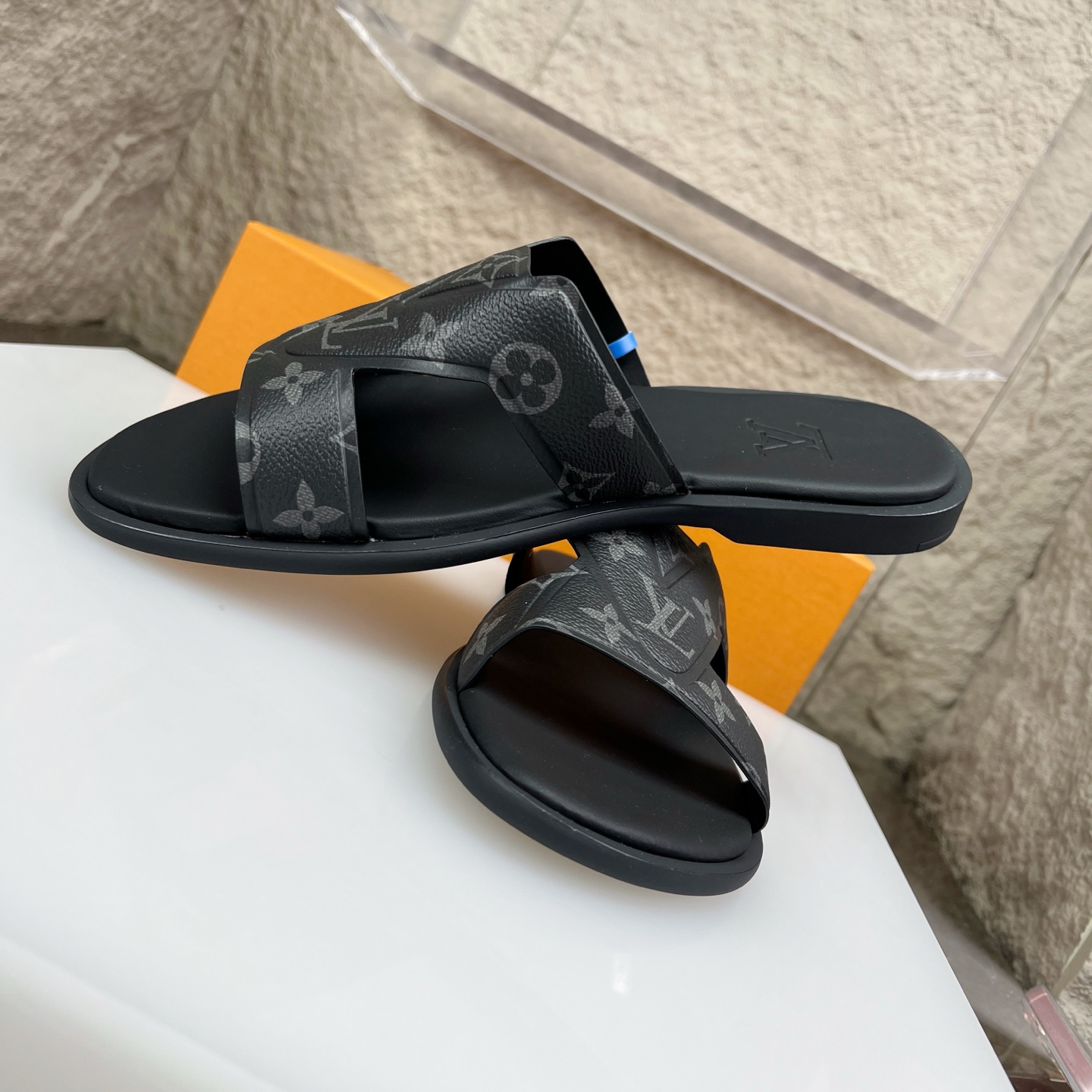 Louis Vuitton Oasis Black Leather Monogram Slides Sandals for Men, Size 38-46 4 i1752686861039 5403 0 2