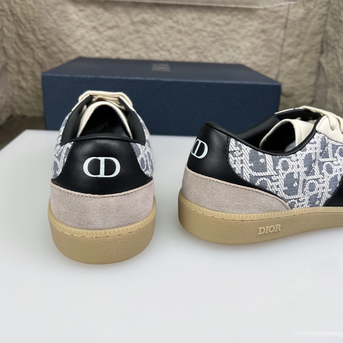 Dior B01 Sneakers - Comfortable Leather Trainers for Men and Women 9 i1752850135795 5669 0 7