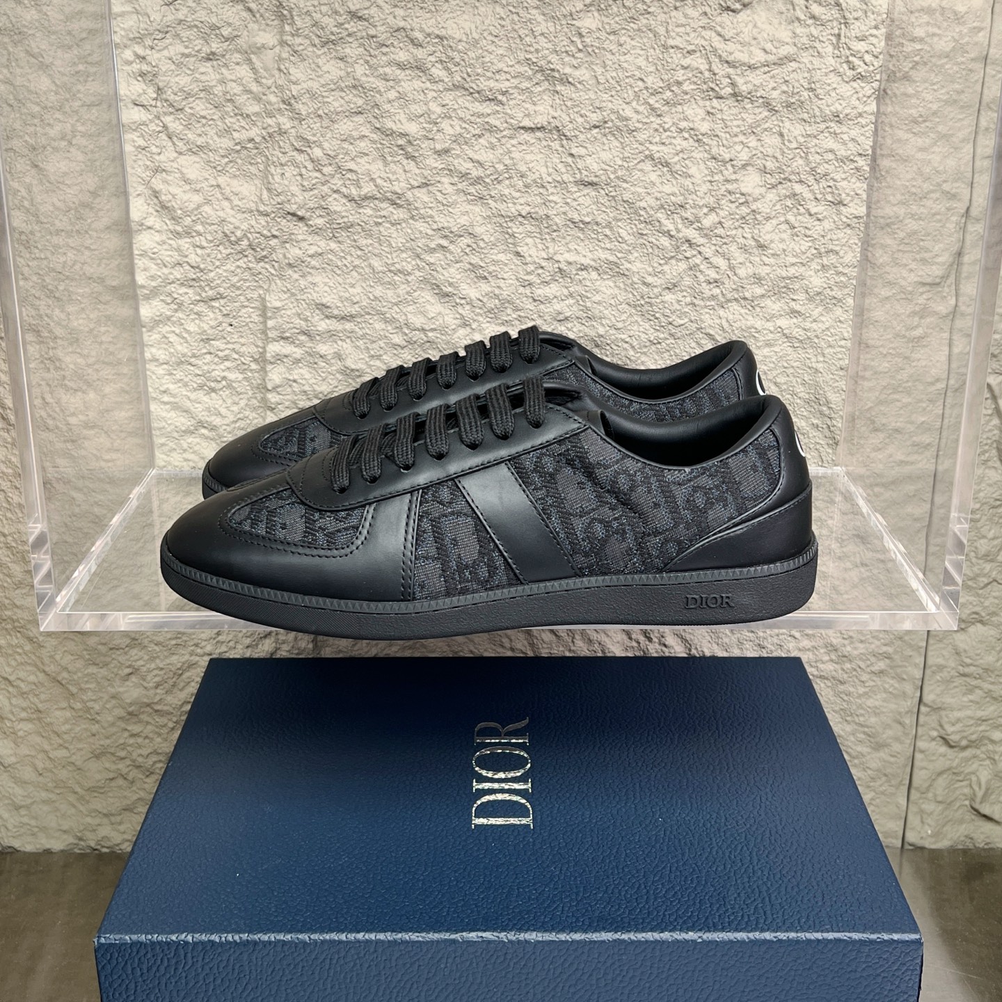 Dior B01 Sneakers: Leather Upper, Comfortable Fit, and Versatile Style 1 i1752850263941 1330 0 0