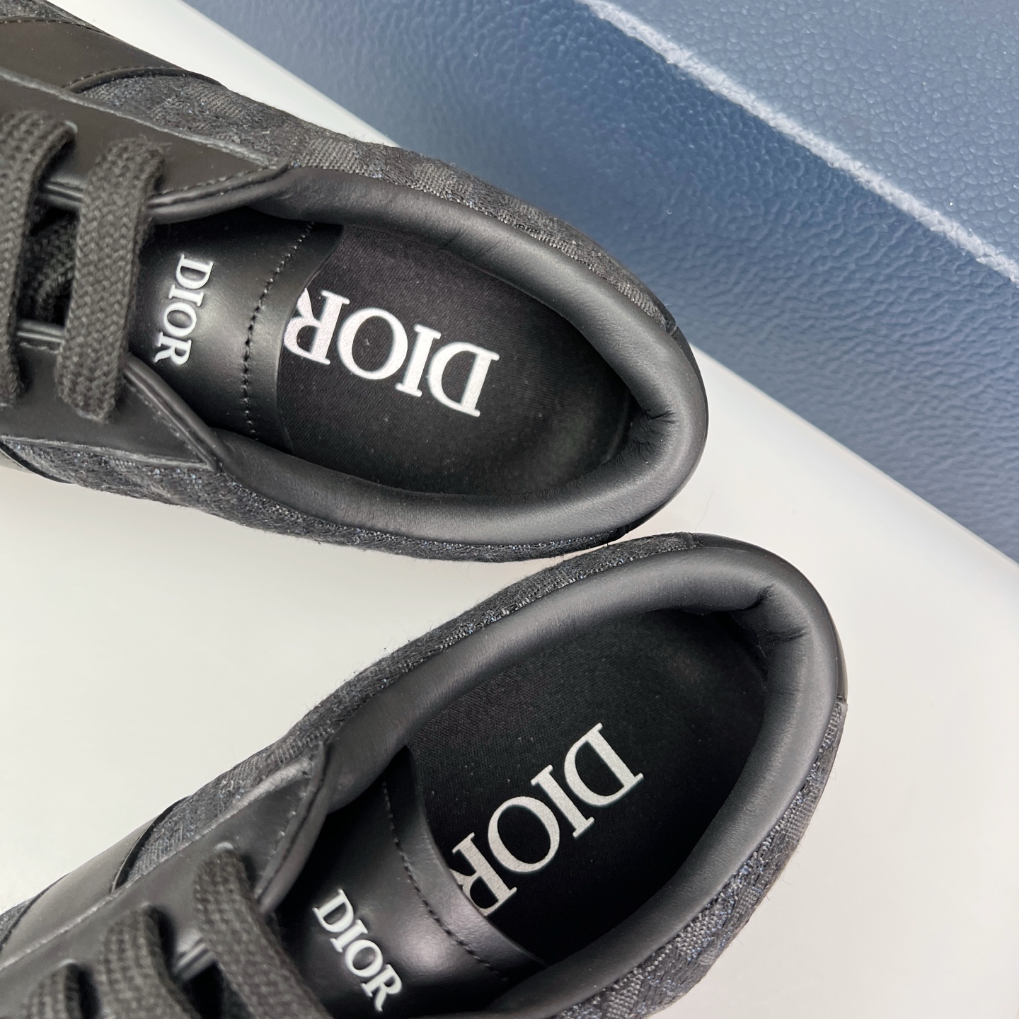 Dior B01 Sneakers: Leather Upper, Comfortable Fit, and Versatile Style 7 i1752850265193 6137 0 6