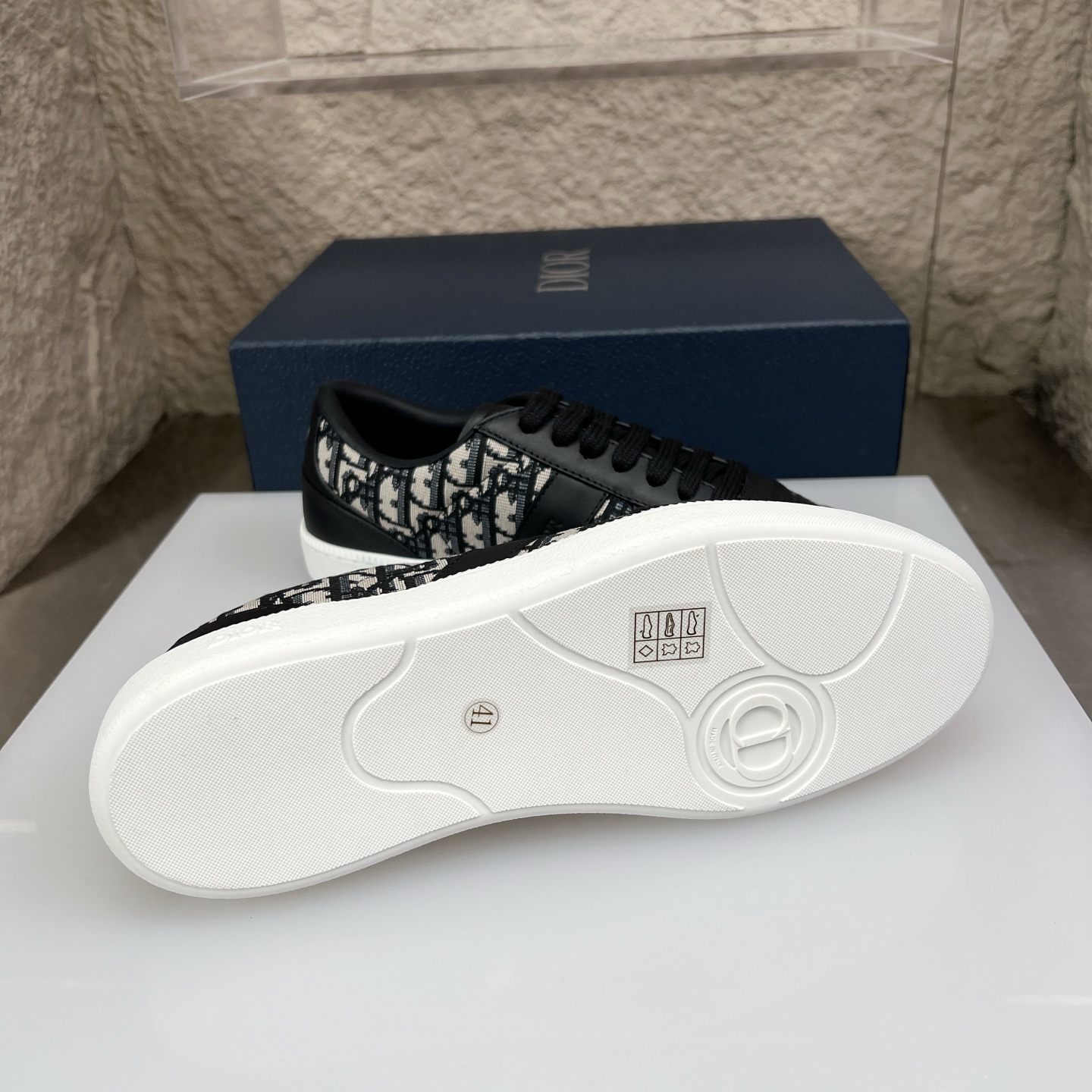 Dior B01 Sneakers - Black Leather with Oblique Print - Comfortable & Stylish 10 i1752861359522 7194 0 8