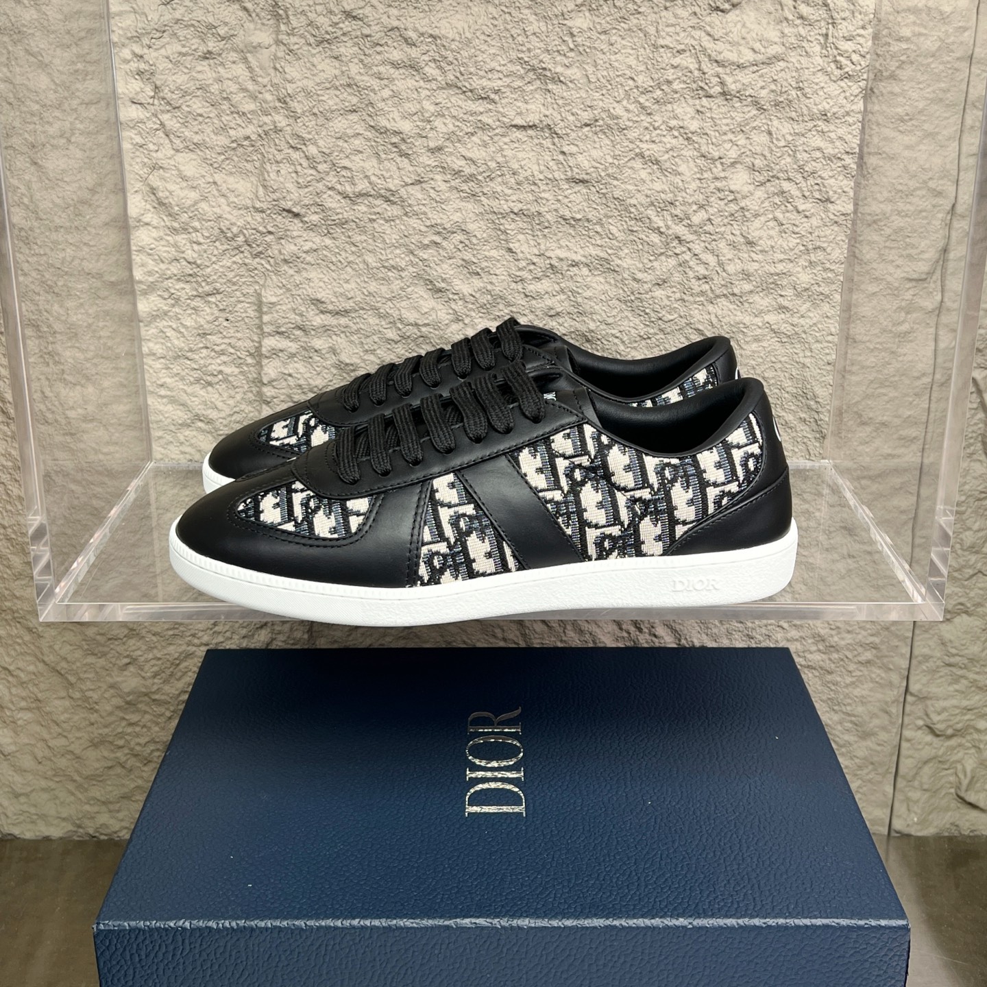 Dior B01 Sneakers - Black Leather with Oblique Print - Comfortable & Stylish 2 i1752861359583 9242 0 0
